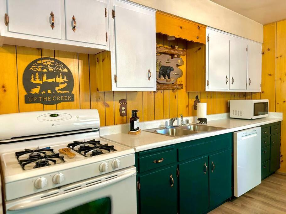 Tranquil Retreat with Fenced Backyard, Hot tub & Bar view 2