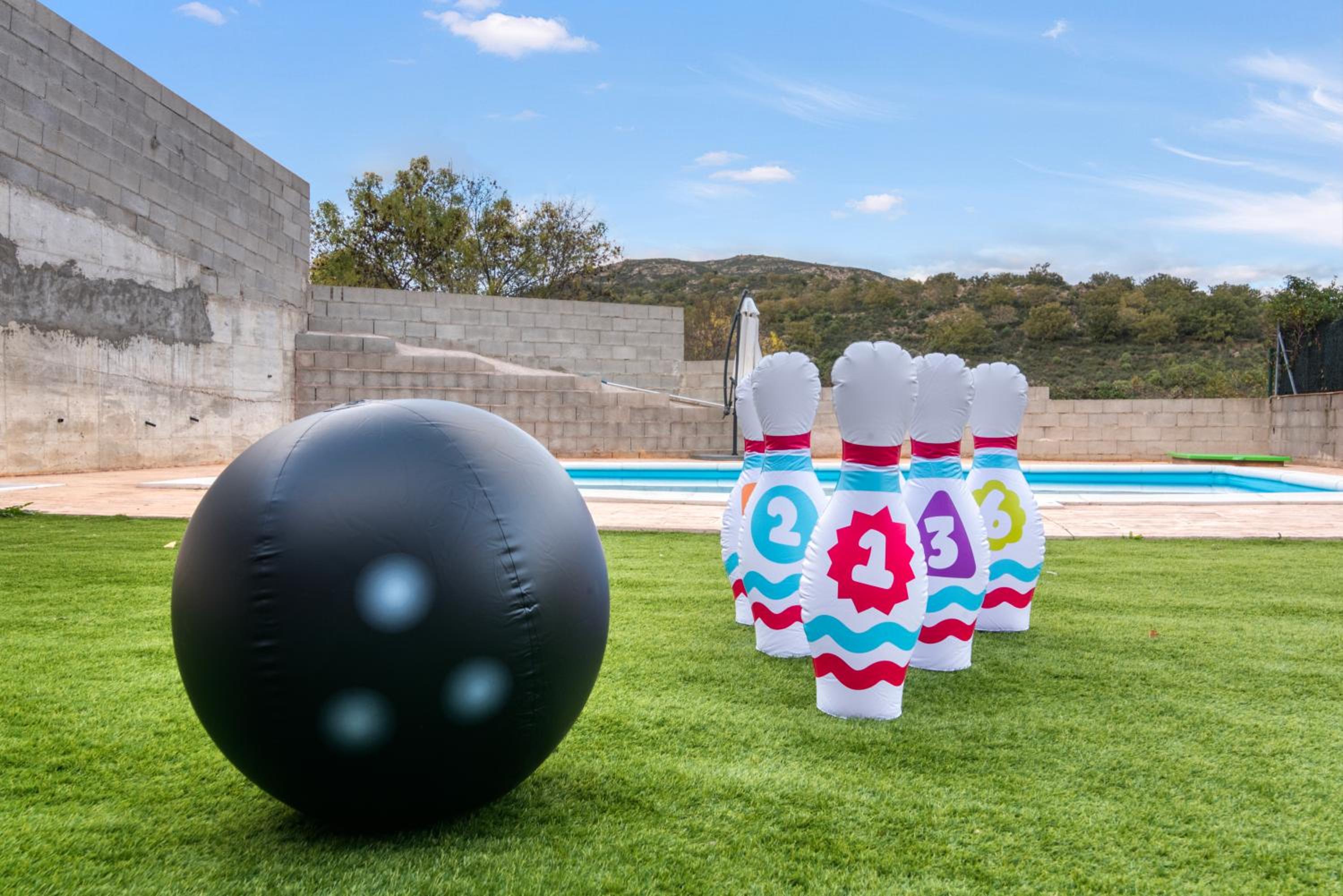 Villa de lujo de piedra, Cine para niños, Vistas, Piscina view 3