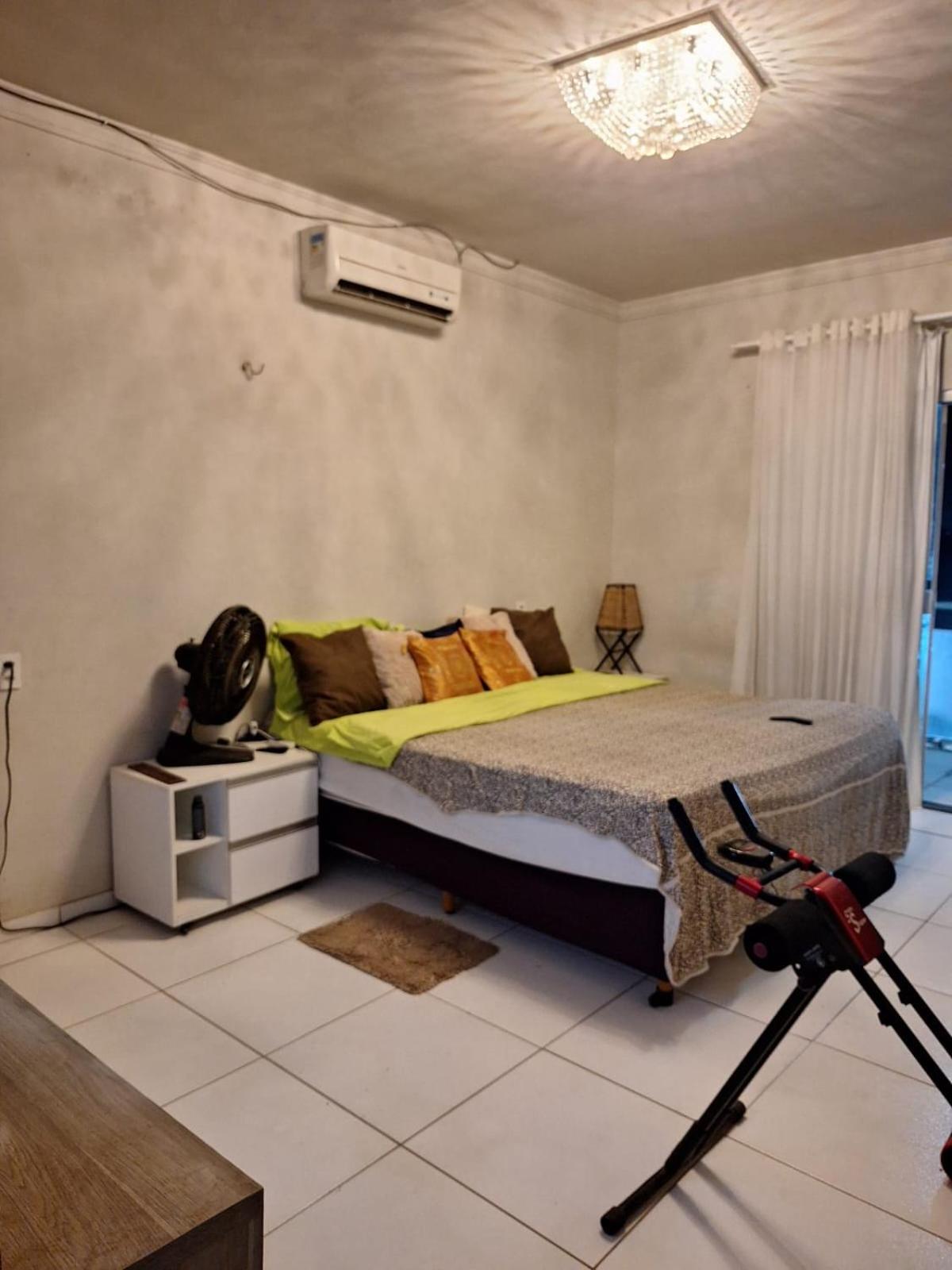 Linda Casa com Piscina px Praia