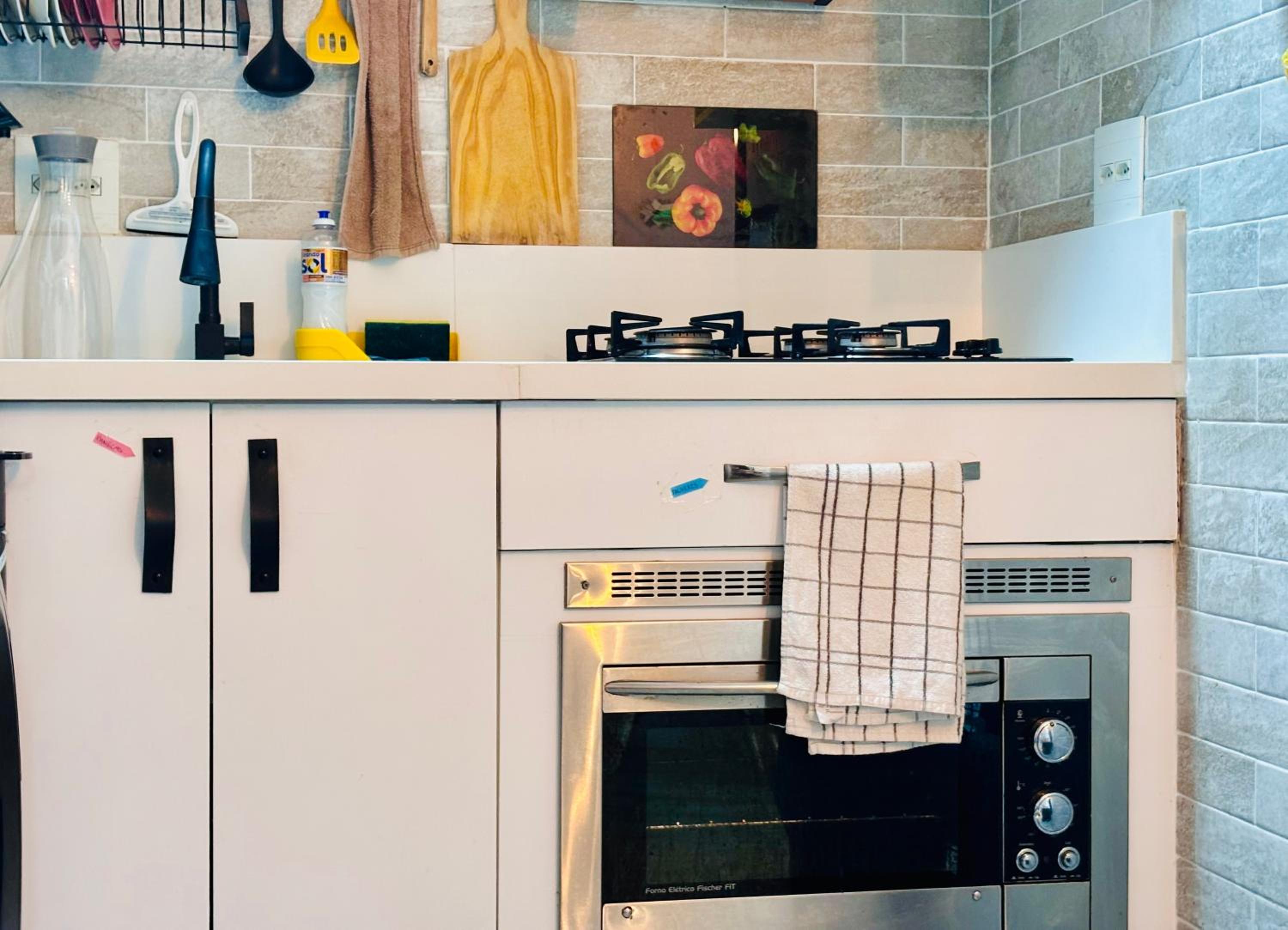 Ap completo com ar e garagem coberta próximo ao metrô