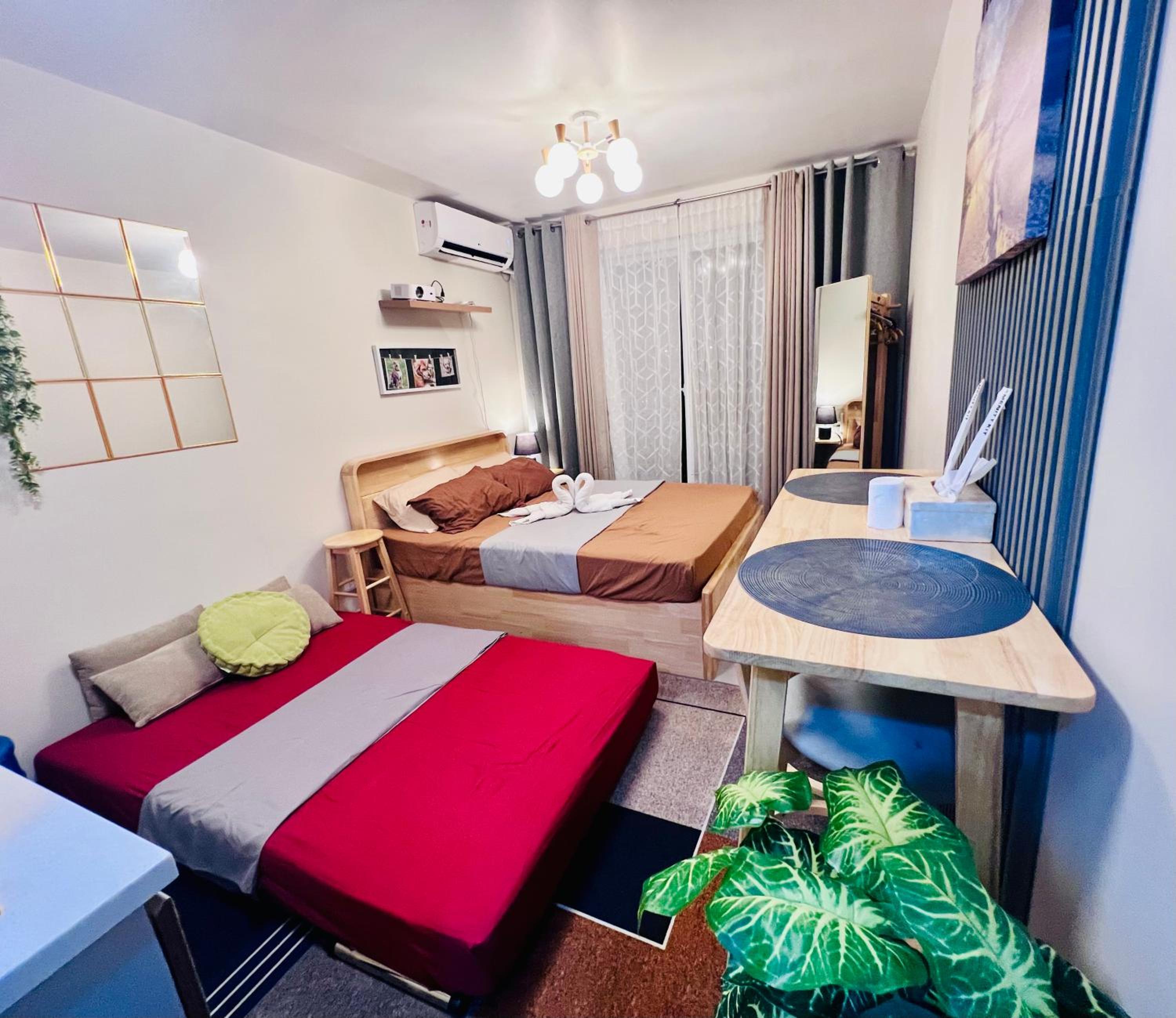 Cozy Pool and Seaview Condo in Cebu with Balcony near Mactan Airport view 4