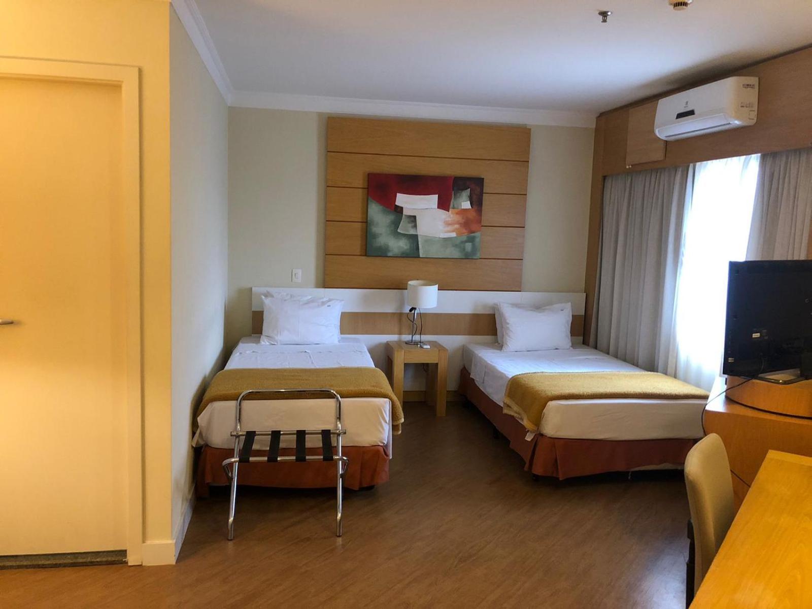 Flat Nobilis confortavel em frente ao Aeroporto Congonhas - H305