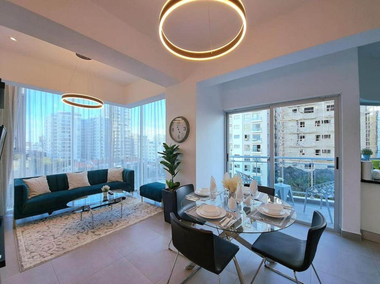 Stylish Centric Apt great View