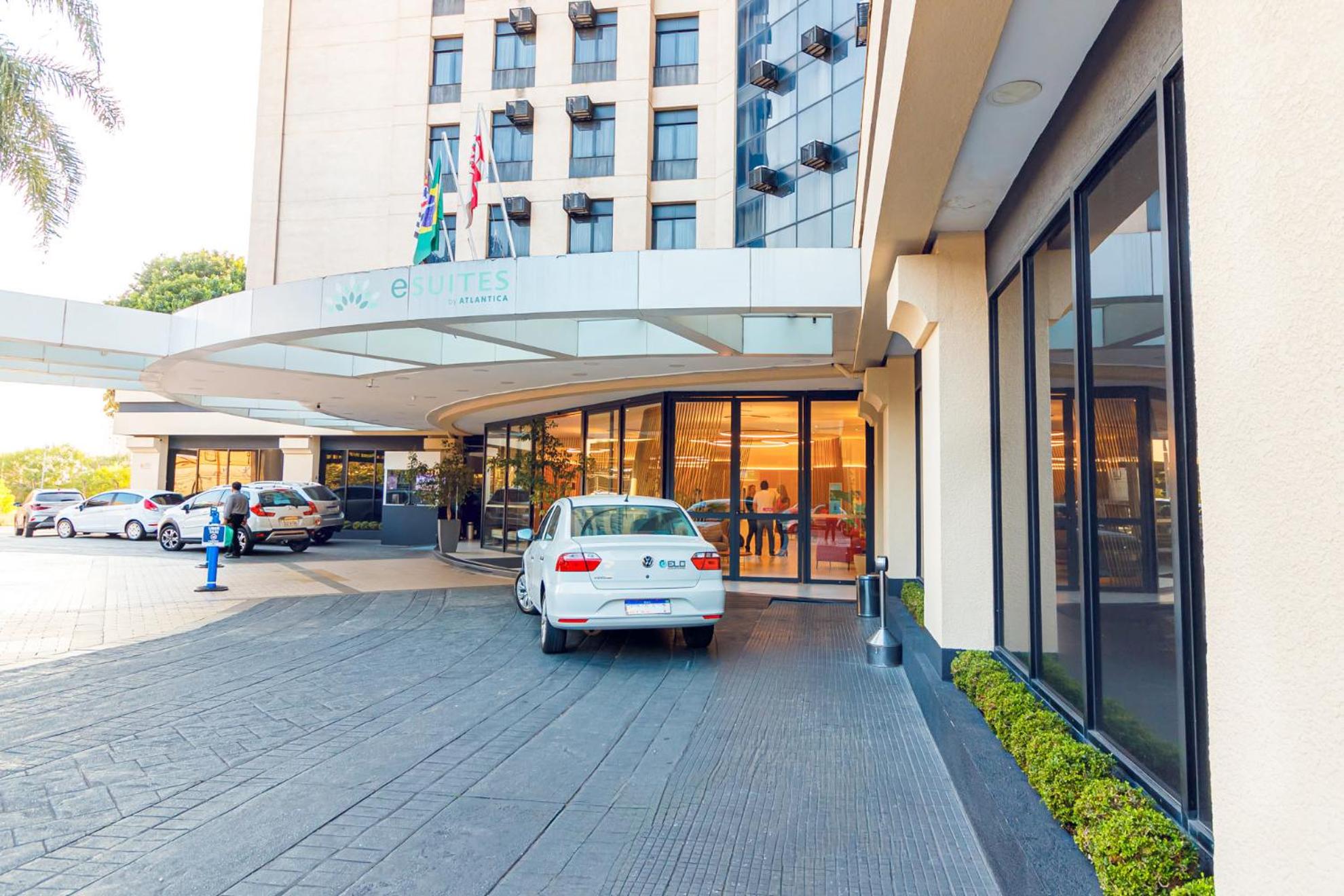 Flat Nobilis confortavel em frente ao Aeroporto Congonhas - H305