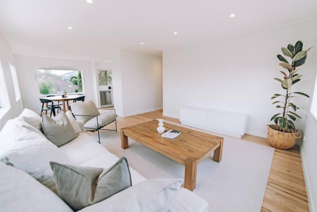 The Devonport Retreat