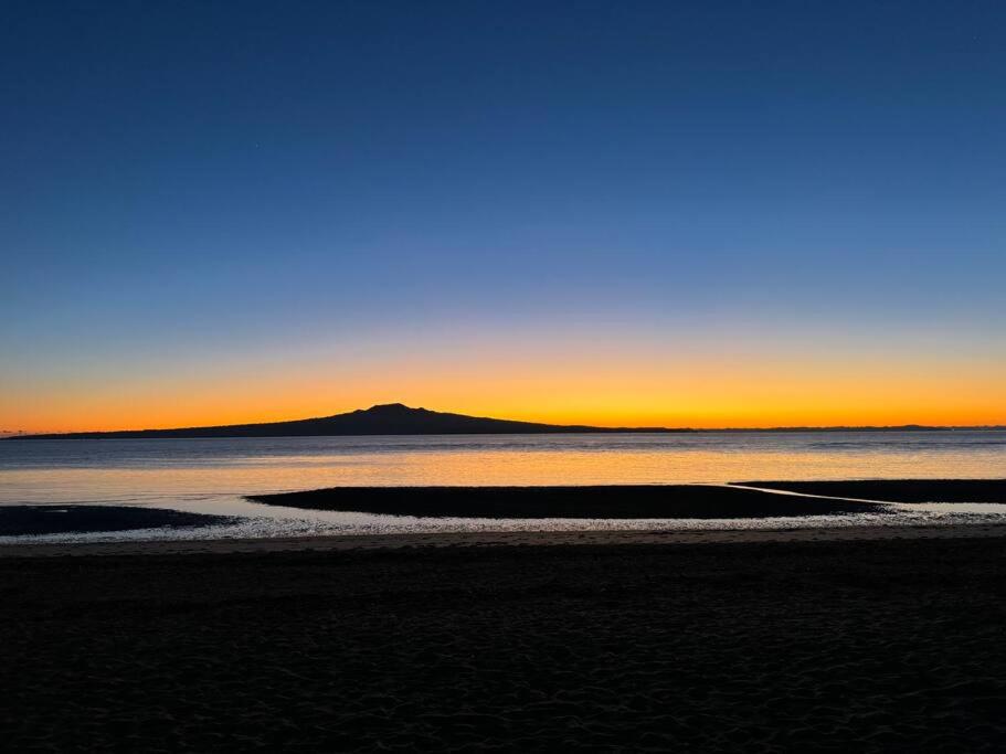 The Devonport Retreat