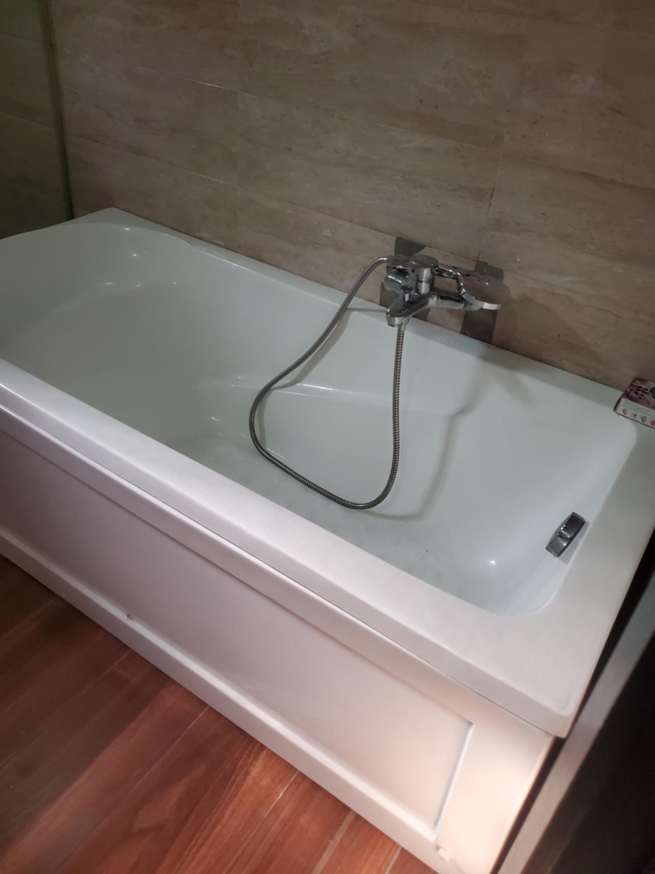 Dee service apartment