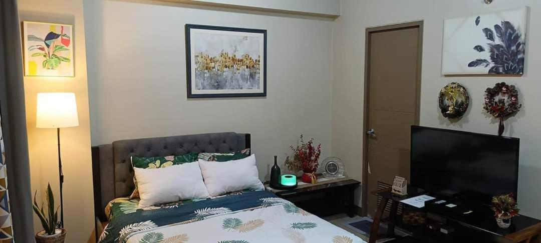 Homey Staycation across NAIA Terminal 3