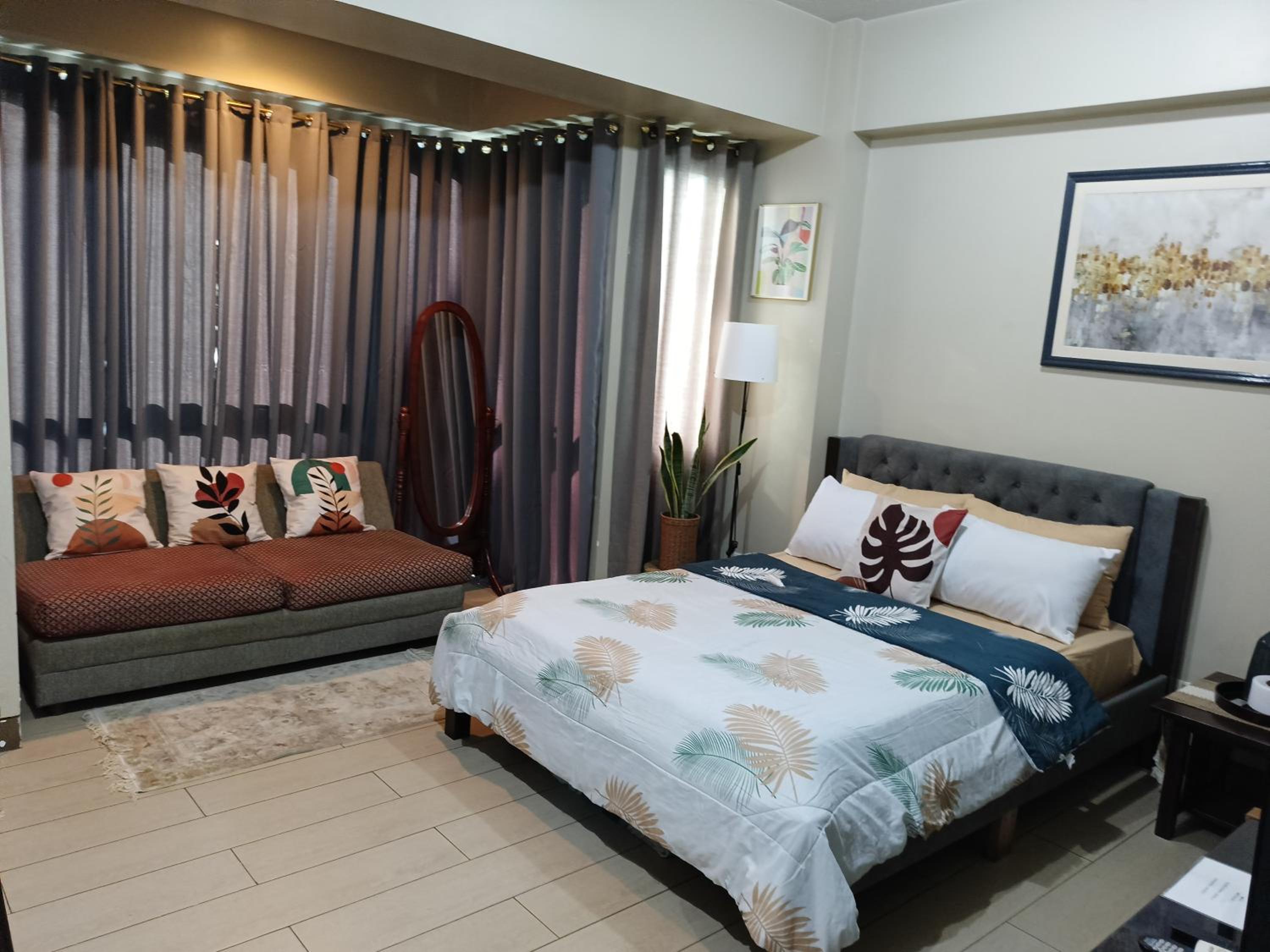 Homey Staycation across NAIA Terminal 3