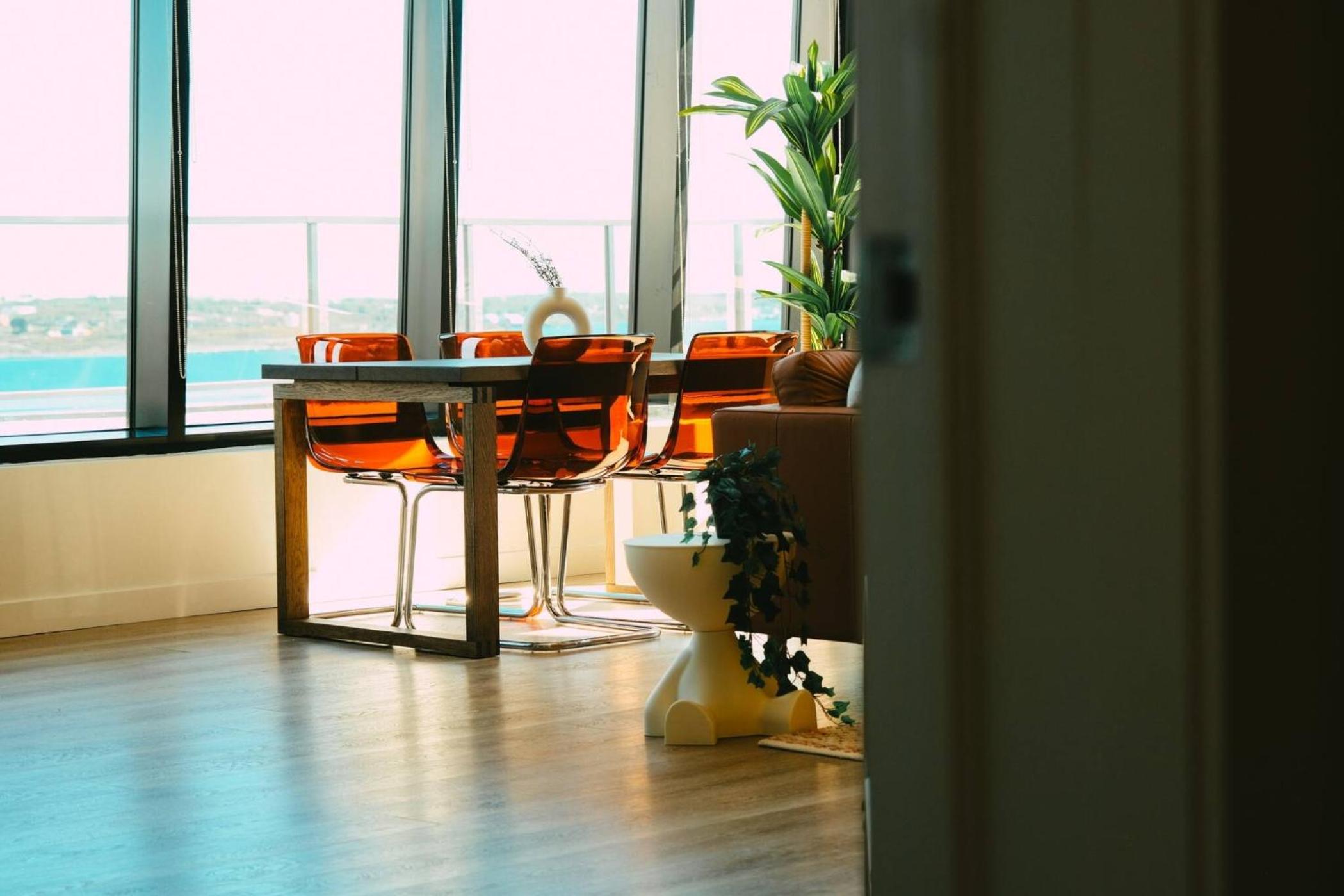 NEW Pause Penthouse Lofts -Downtown- Free Parking