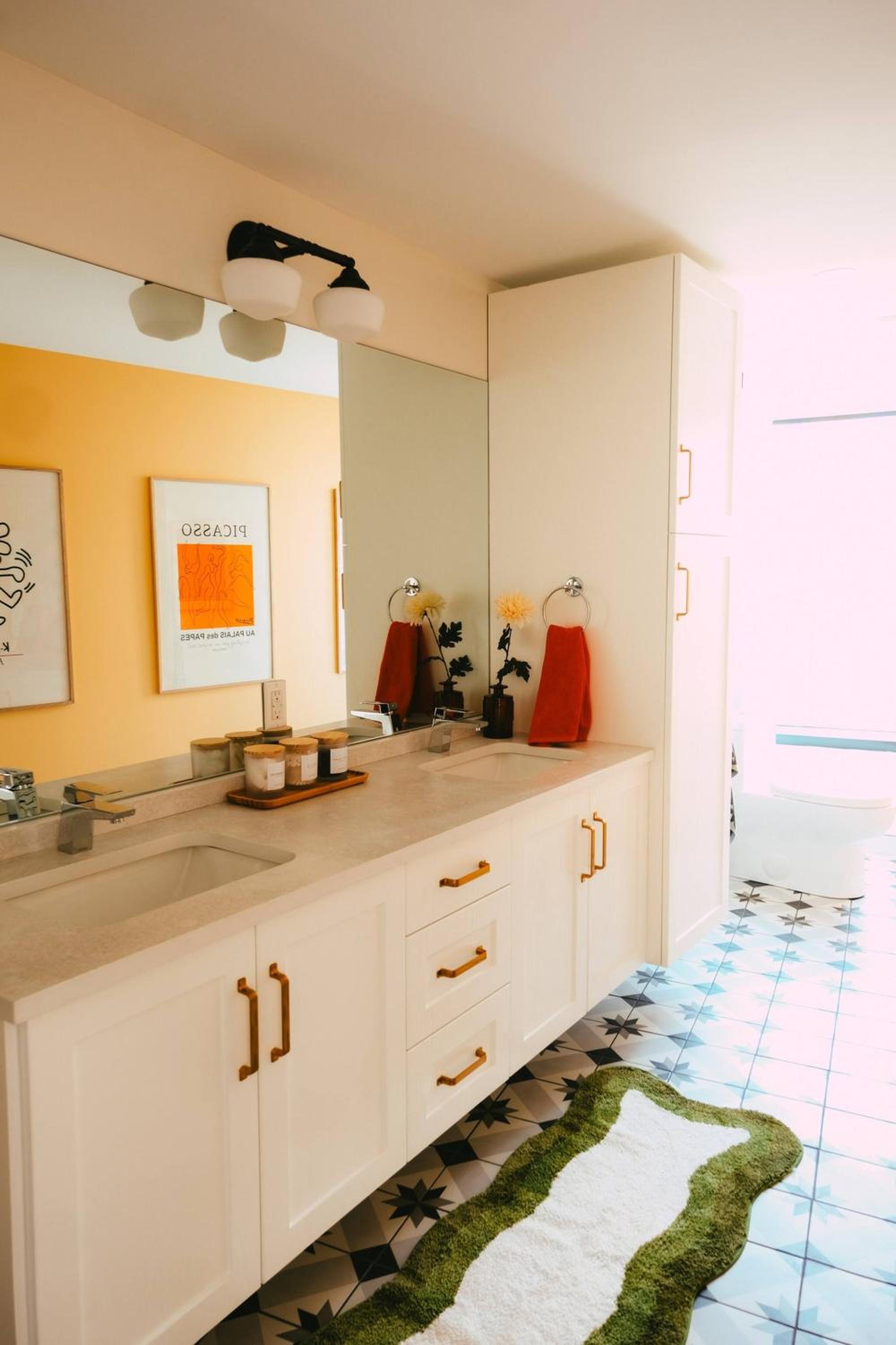 NEW Pause Penthouse Lofts -Downtown- Free Parking