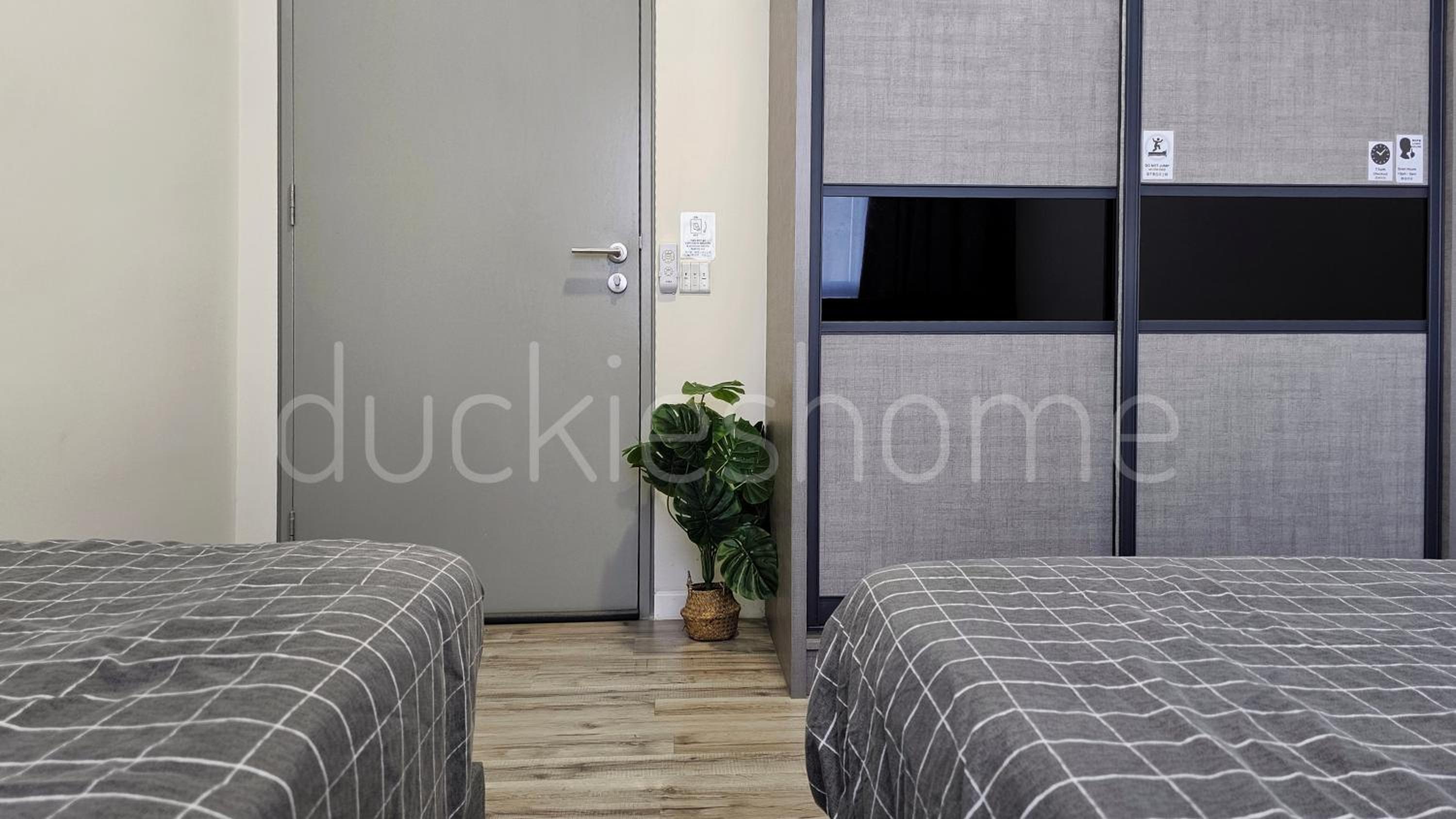 Millerz Square Family Rooms, by TwoFive