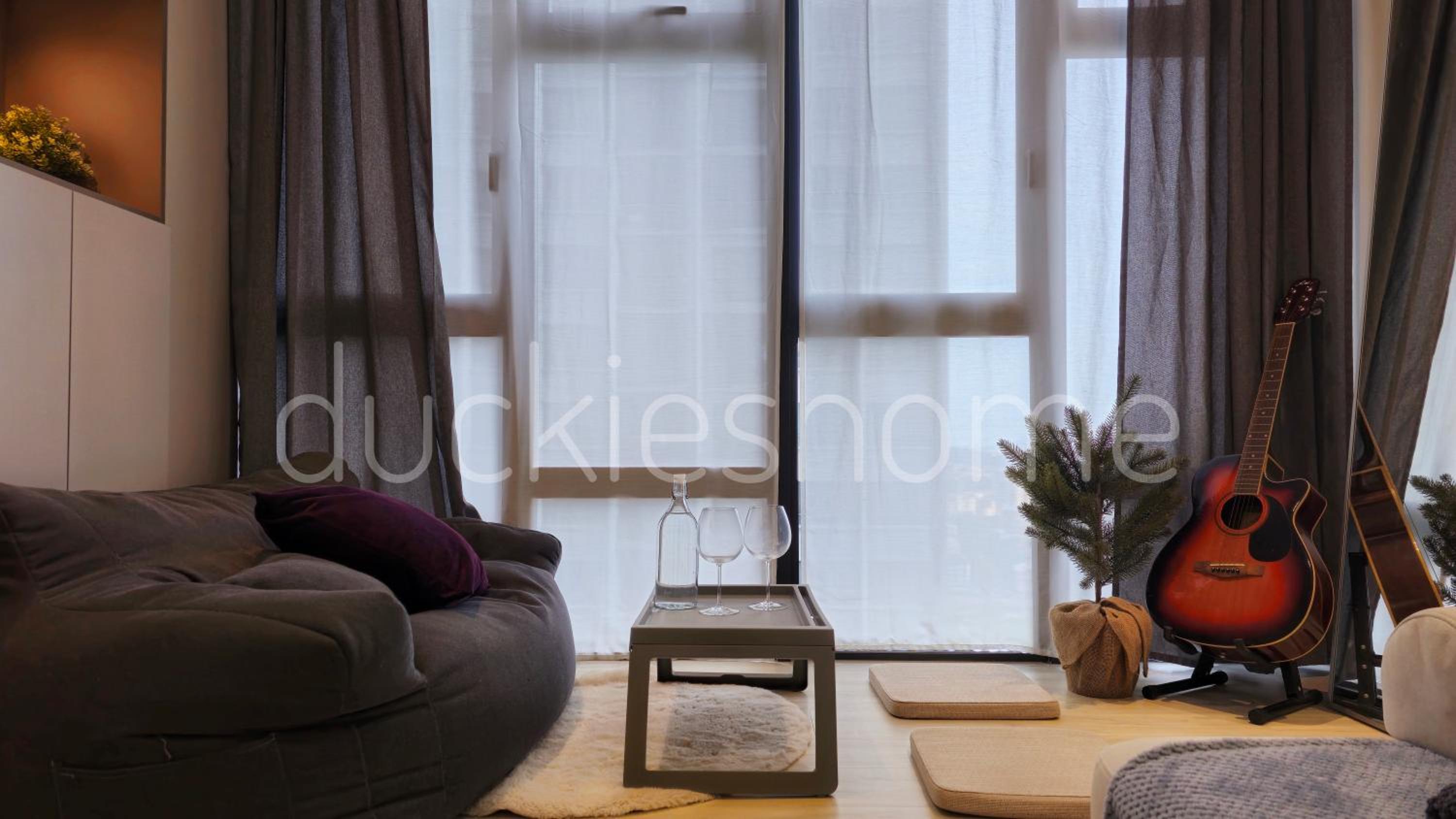 Millerz Square Family Rooms, by TwoFive