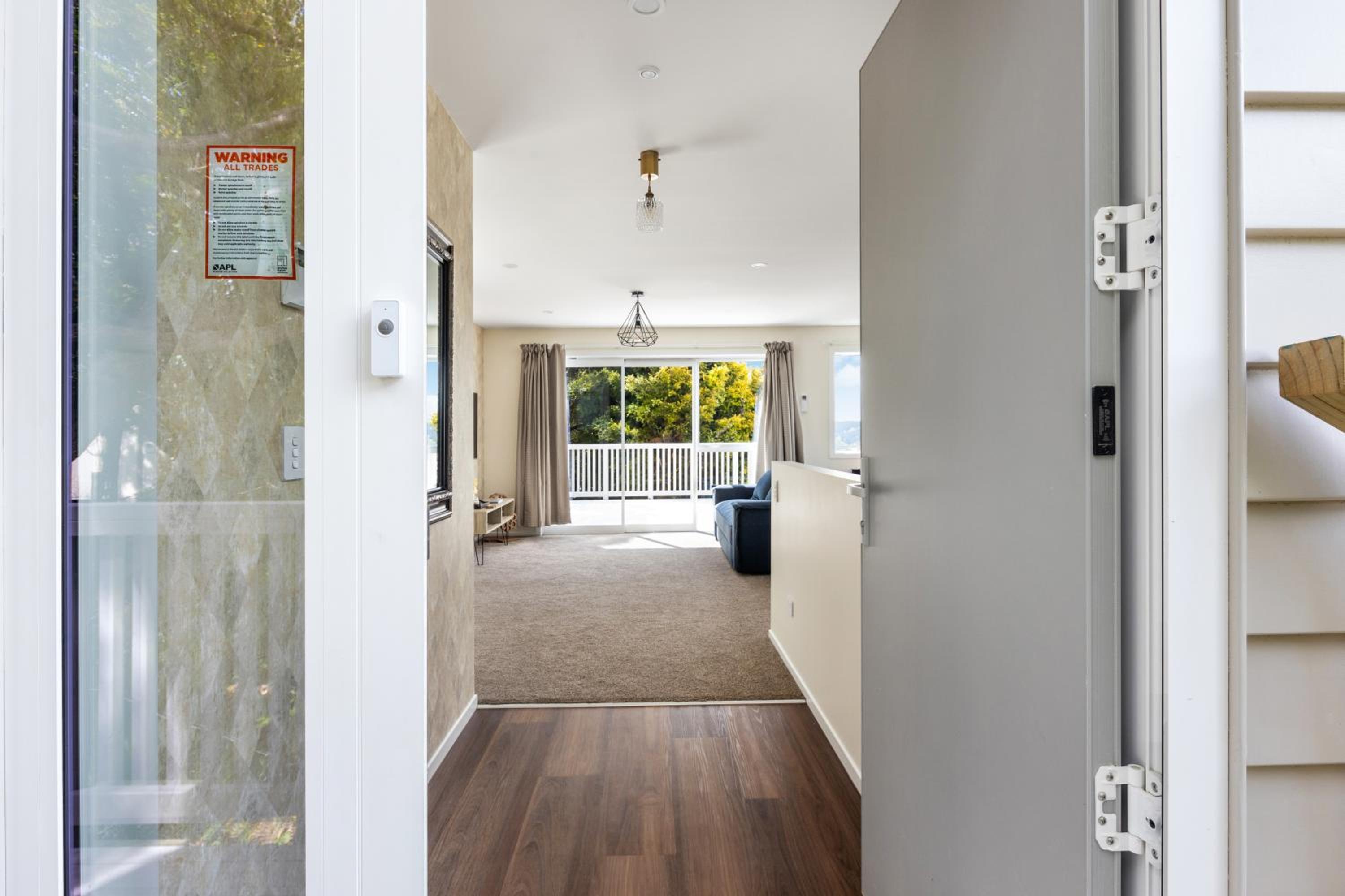 Stunning view, privacy, close to ferry & brand-new view 4