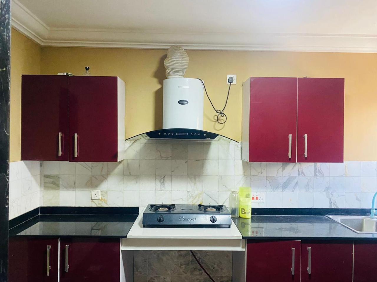 Dee service apartment