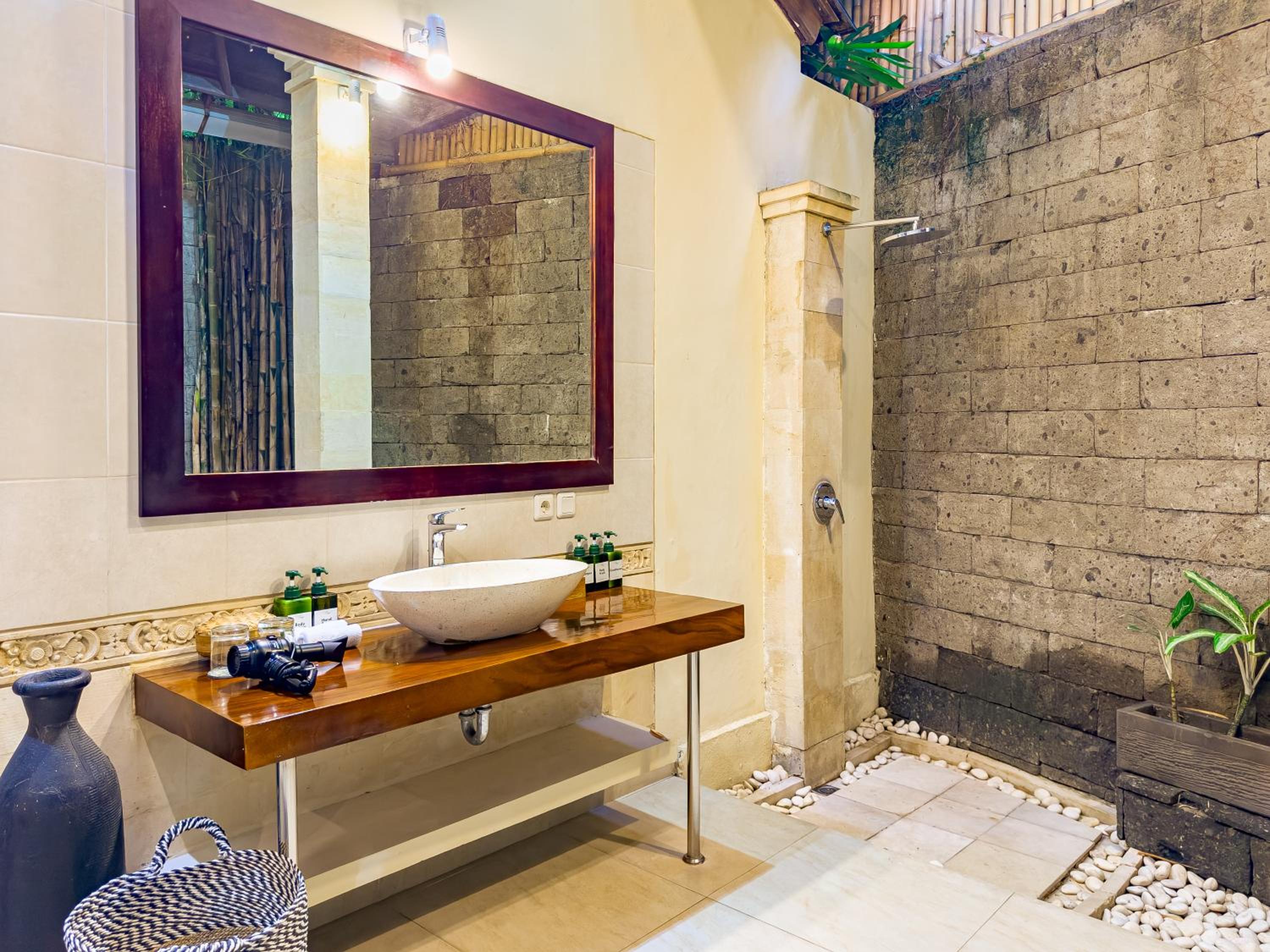 Villa Tresna managed by Villa Bugis