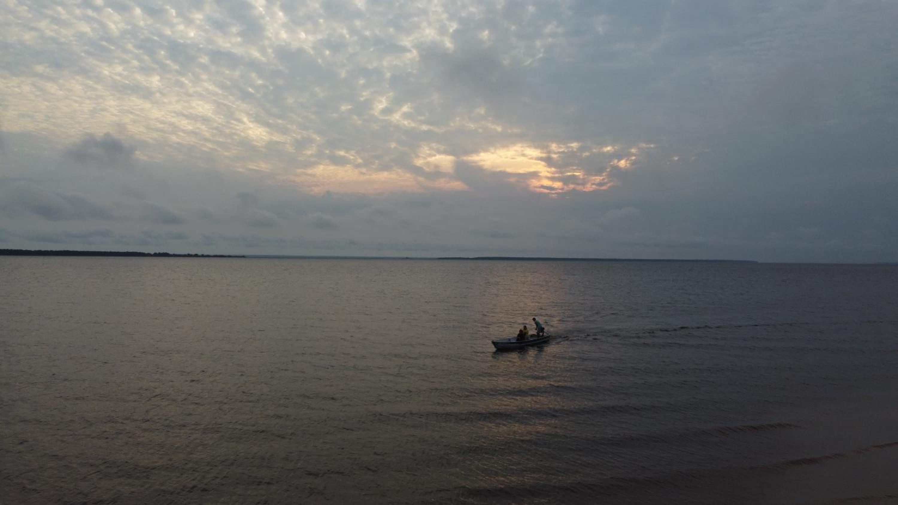 LUZ AMAZÔNIA LODGE
