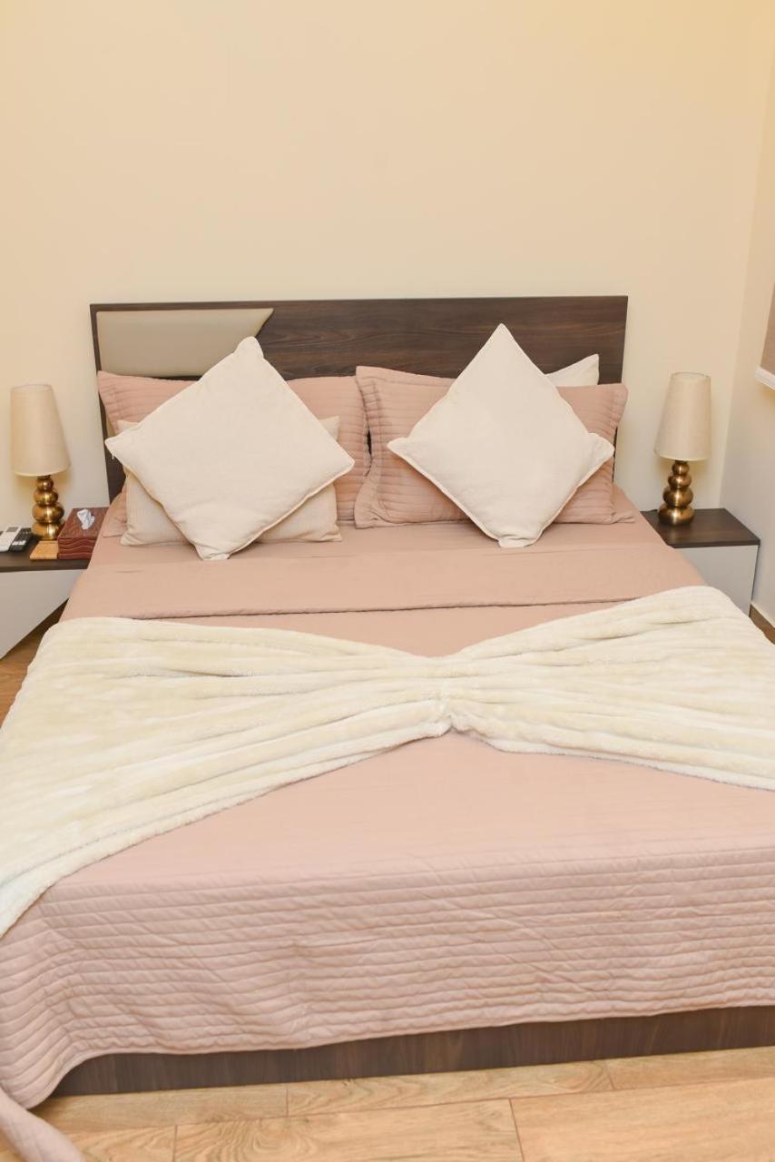 Lavil Home