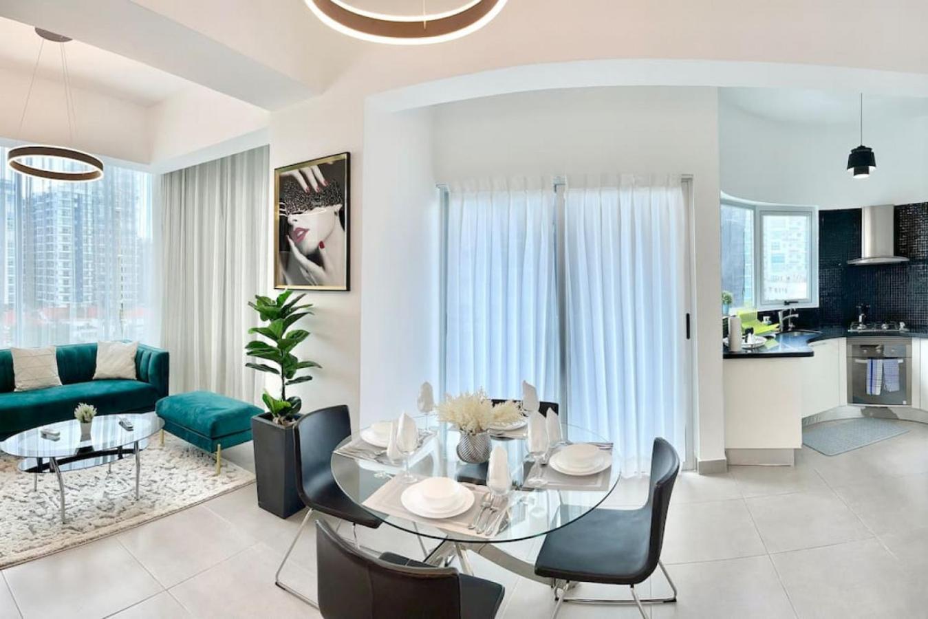 Stylish Centric Apt great View