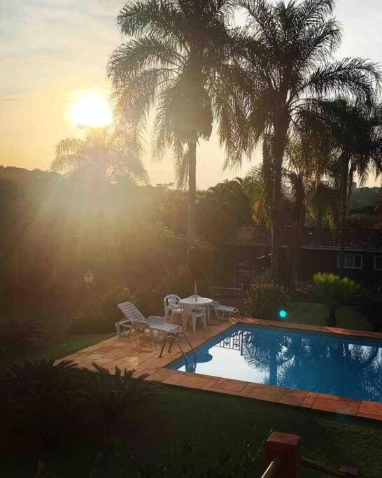 Chacara aconchegante e familiar Em Condomínio