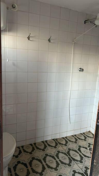 Chacara aconchegante e familiar Em Condomínio