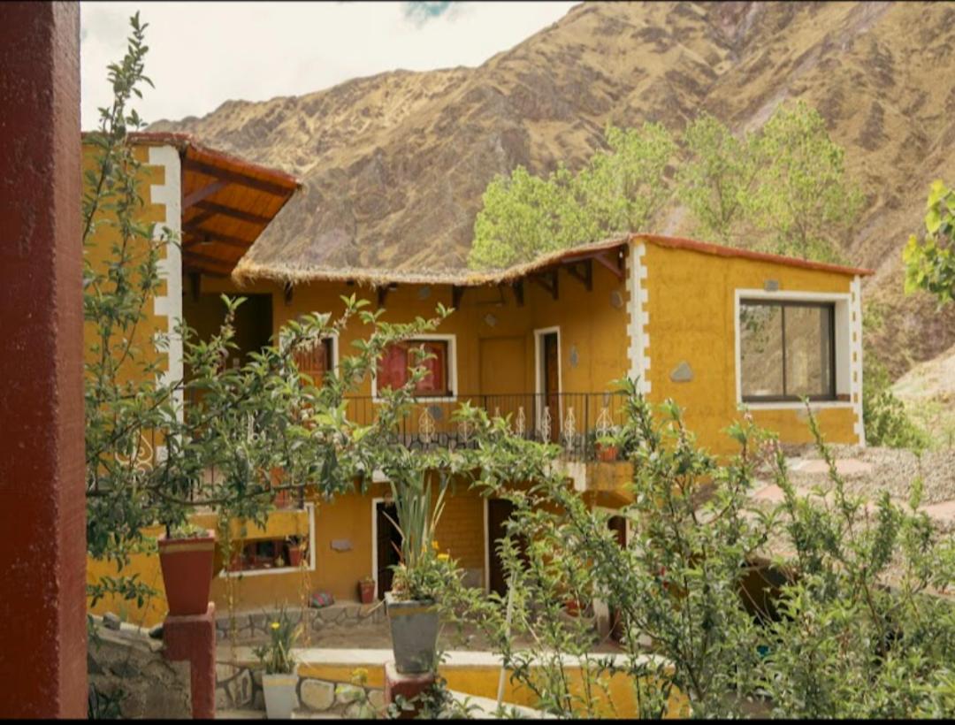 POSADITA LOS ALAMOS Alojamiento de montaña estamos en San Isidro a 8km pasando Iruya lea atentamente la descripción se hace caminando Turismo aventura cons