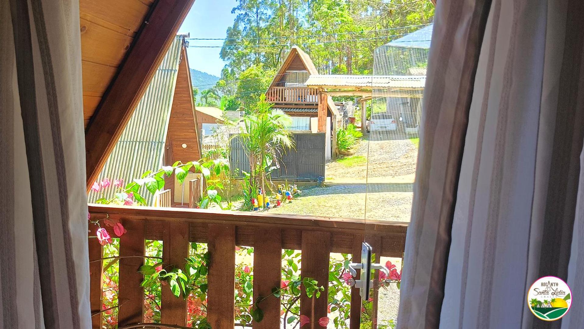 Chalé Primavera Rosa com piscina