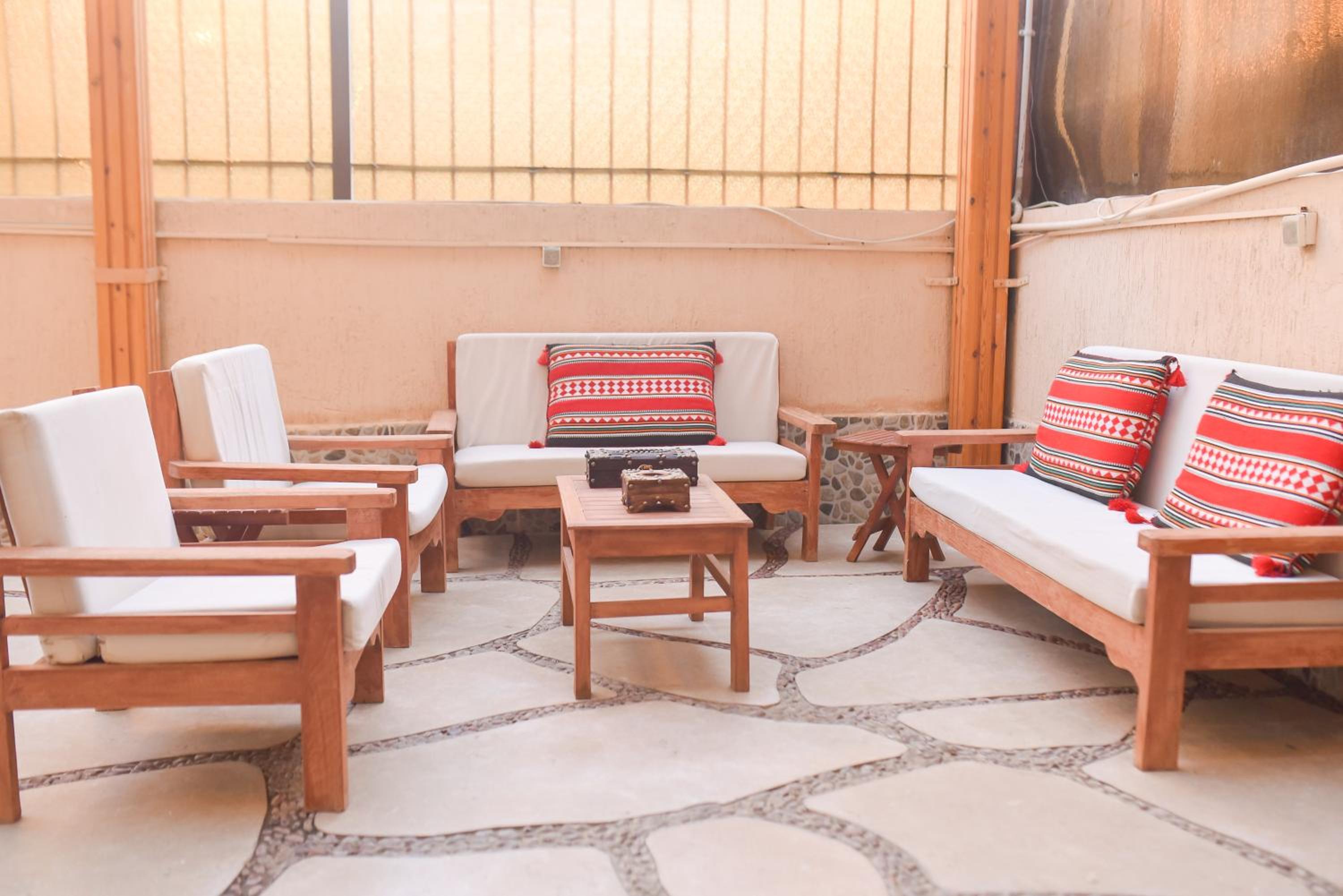 Lavil Home