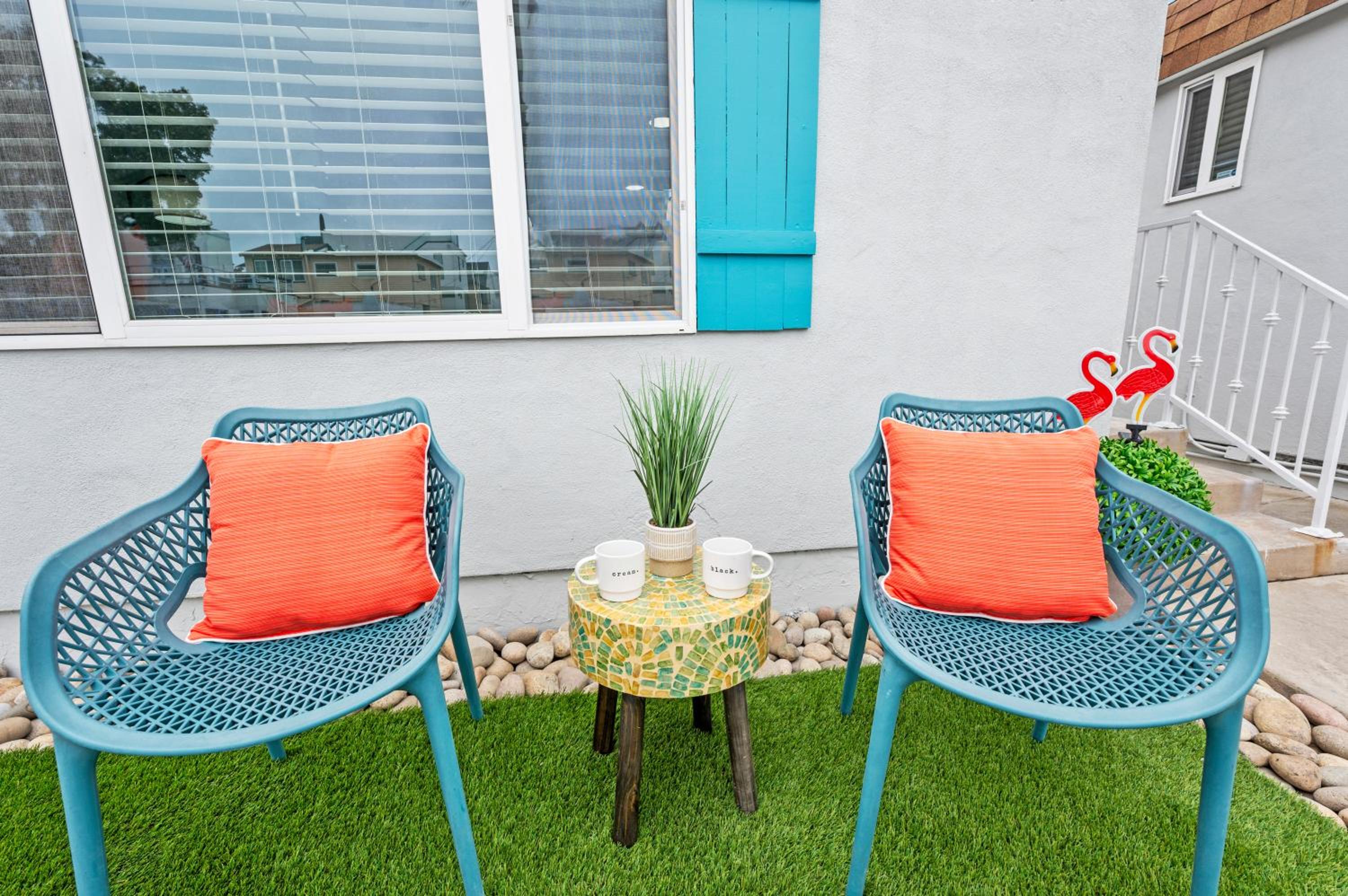 Seaside Escape, Perfect for Beach Lovers! view 2