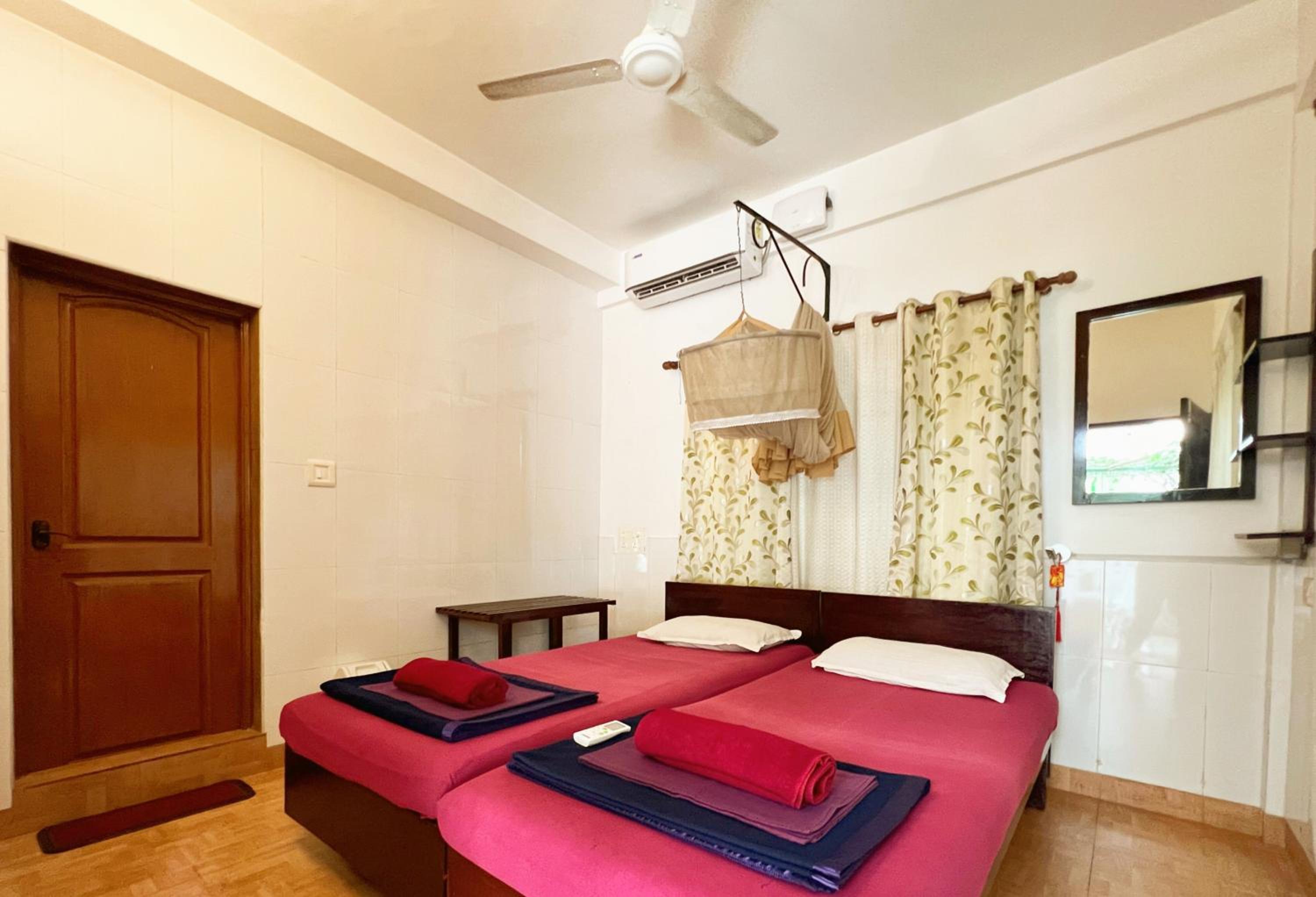Reds Residency - Homestay