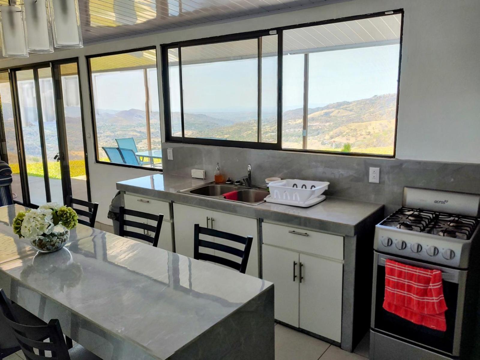 View Hills Atenas