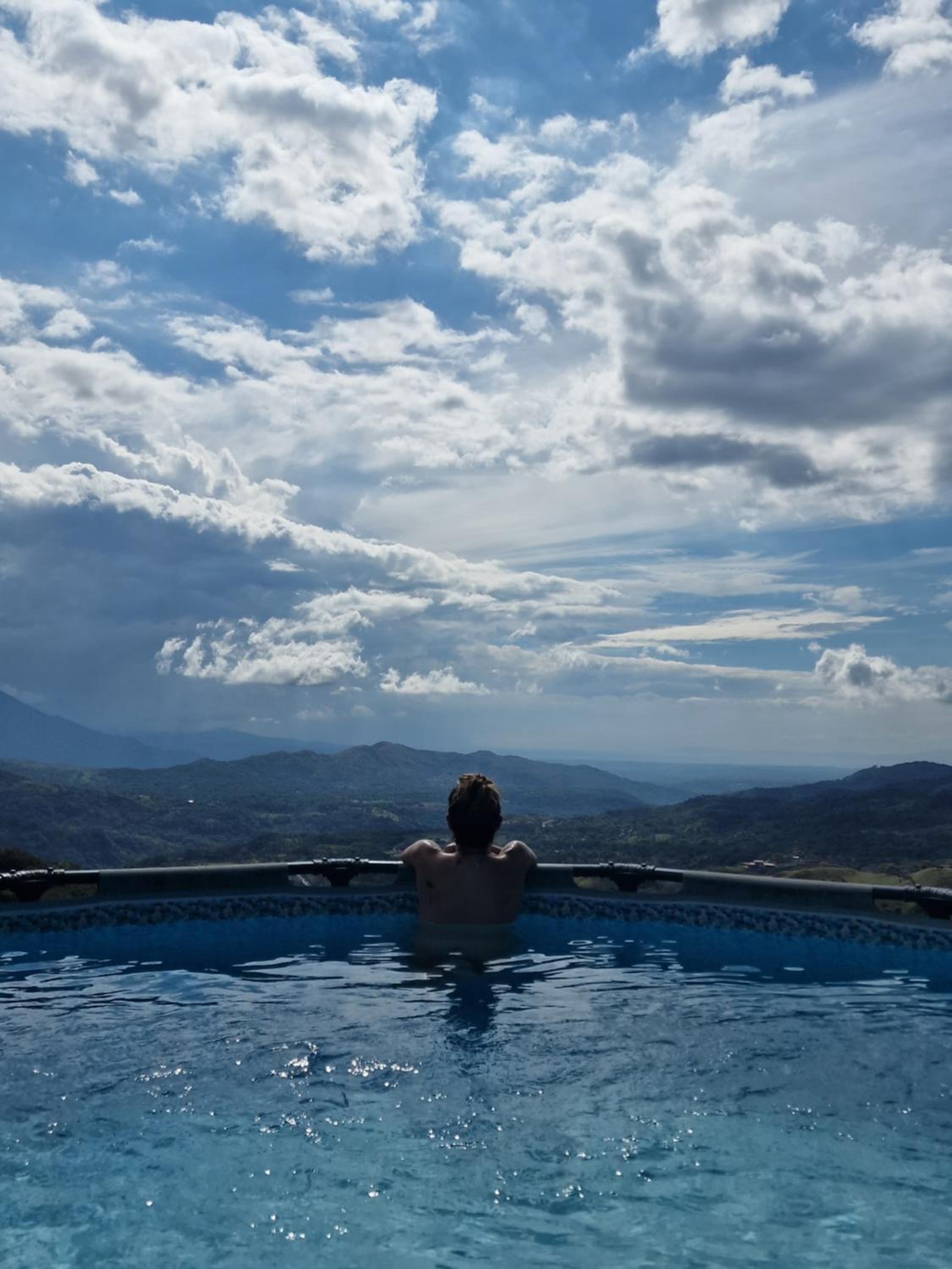 View Hills Atenas