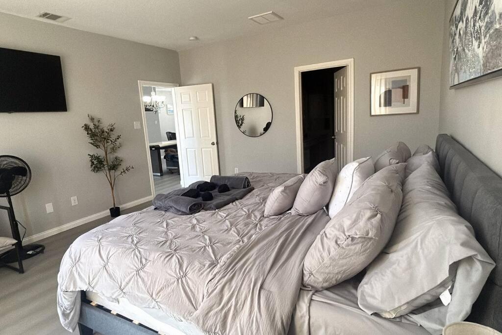 Houston spacious central Chinatown House 6Bed 3Bath