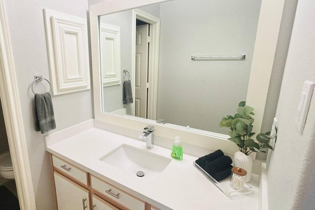 Houston spacious central Chinatown House 6Bed 3Bath