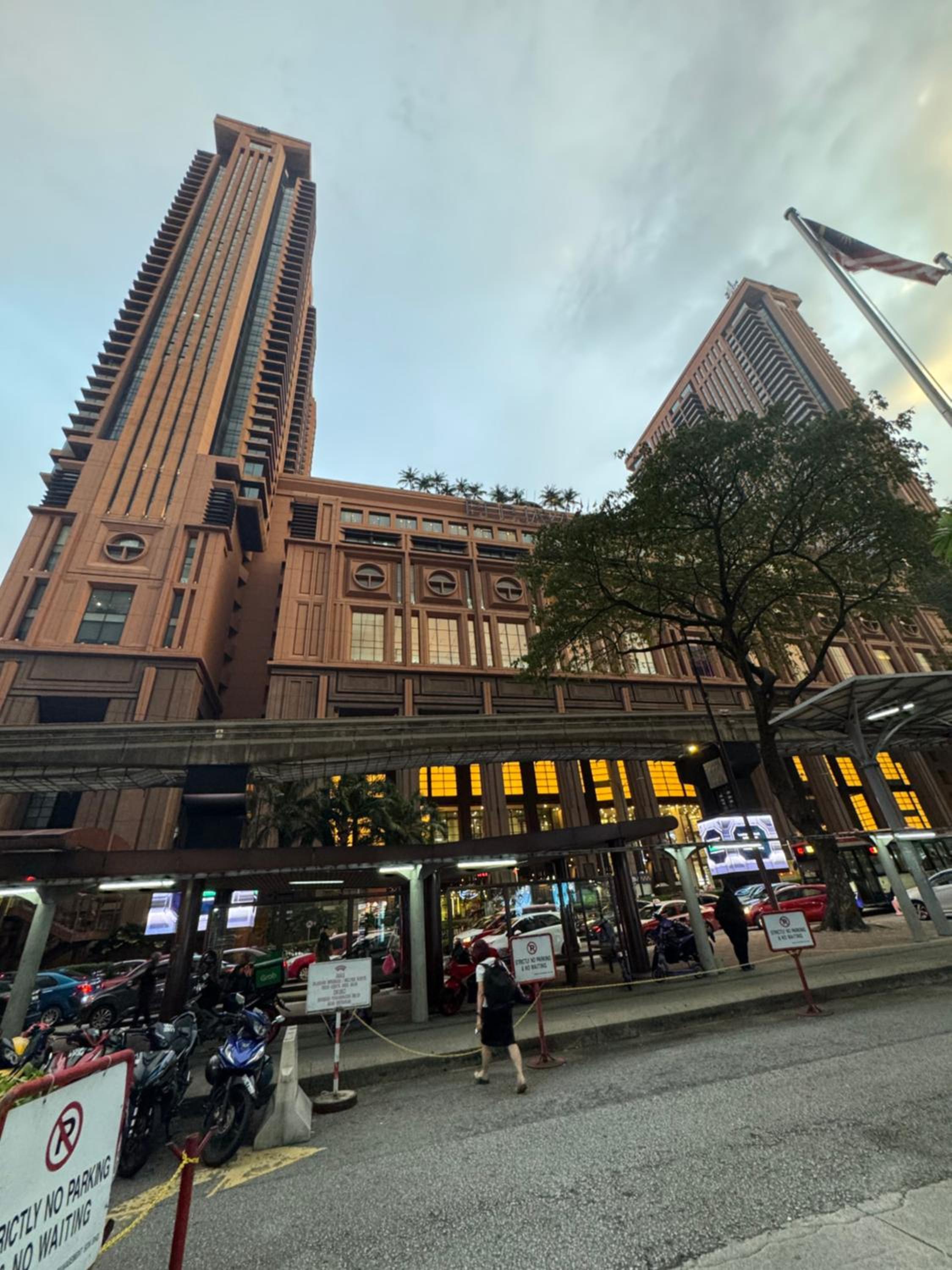 Regal Service Suite at Times Square, Kuala Lumpur