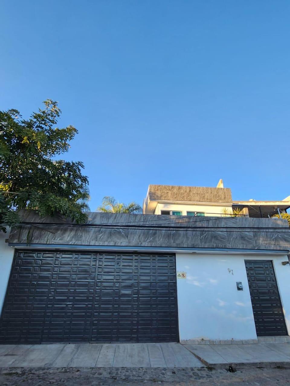 Villa LLena de Vida Vista al Lago Alberca Climatizada y Dos Jacuzys