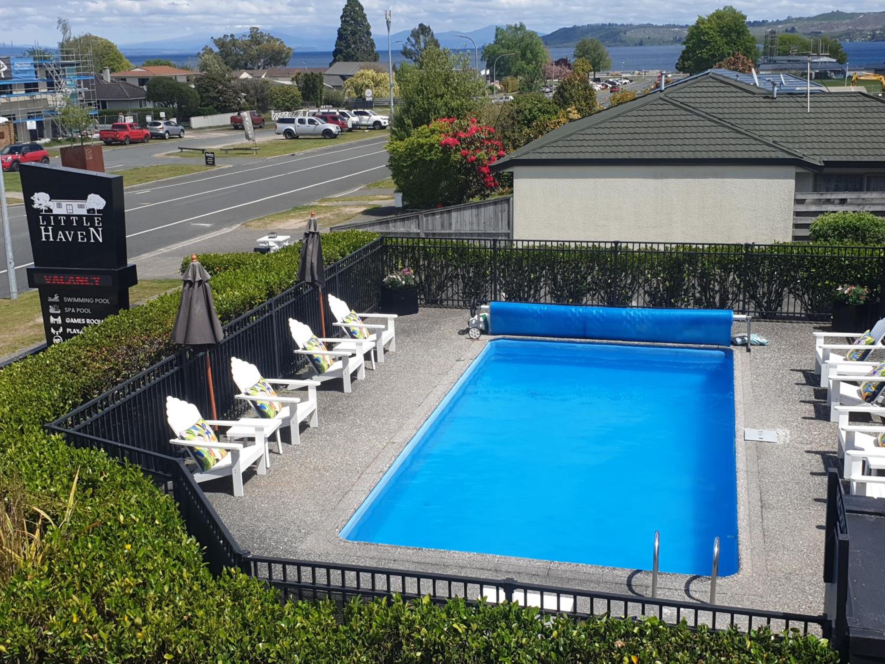 Hotel Little Haven formerly 52 on Rifle Motel - Image 1