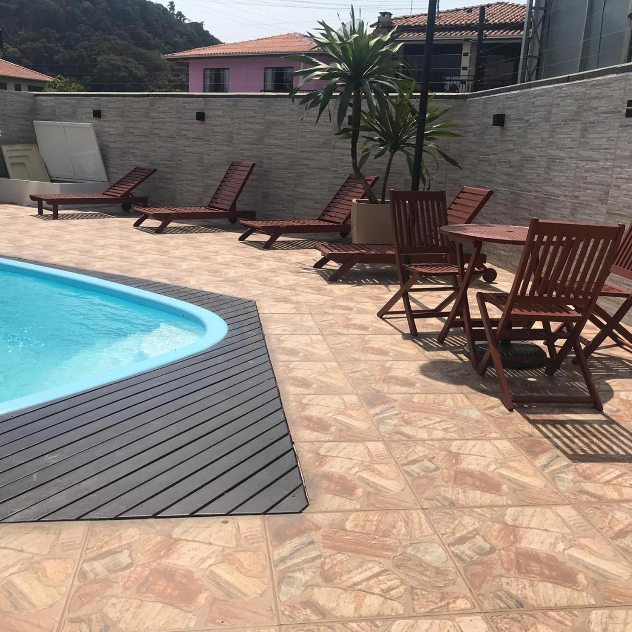 Hospedagem Praia Word Penha SC