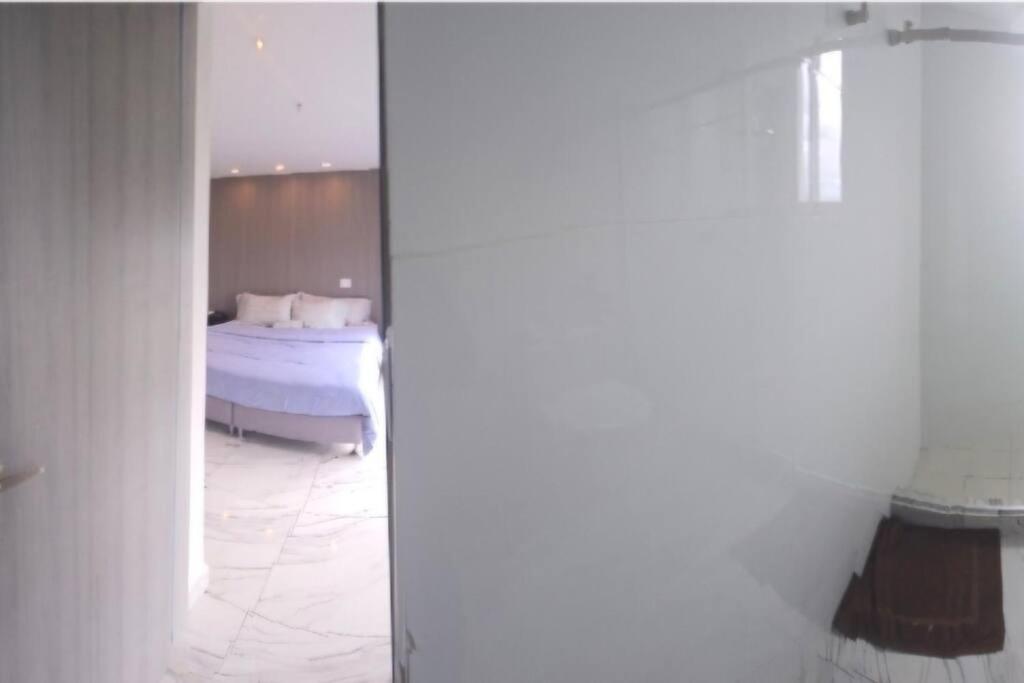 Apartamento con balcón y vista al Mar view 5