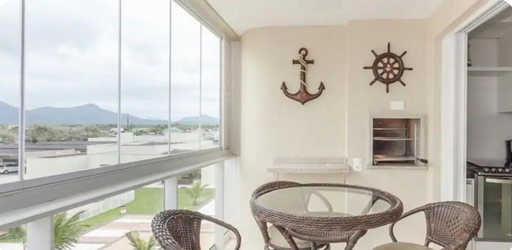 Apartamento em Condomínio Resort à beira mar!