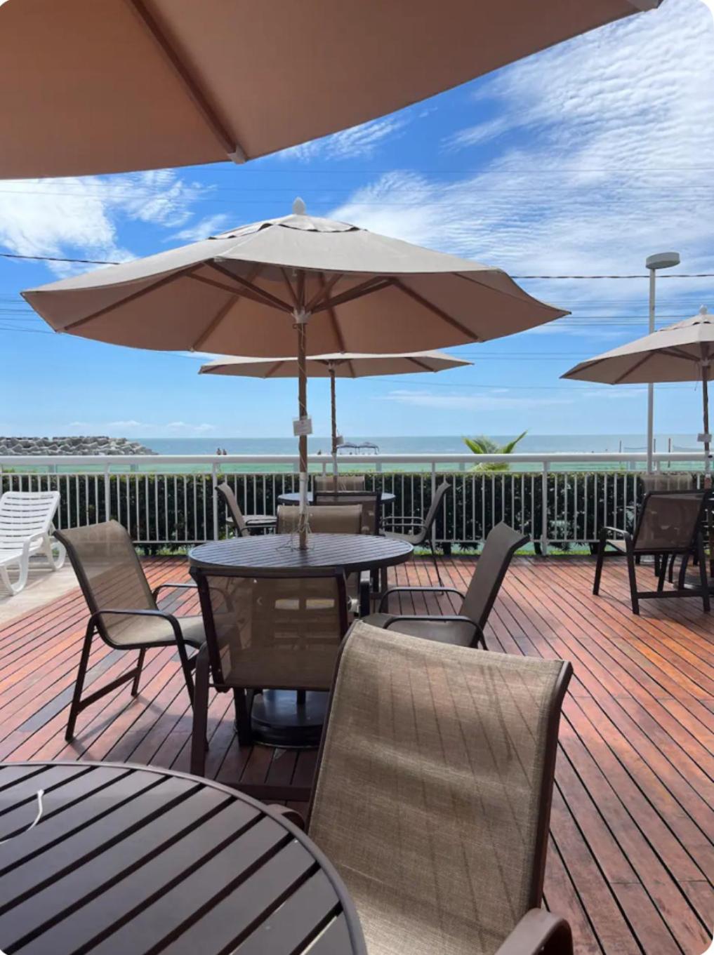 Apartamento em Condomínio Resort à beira mar!