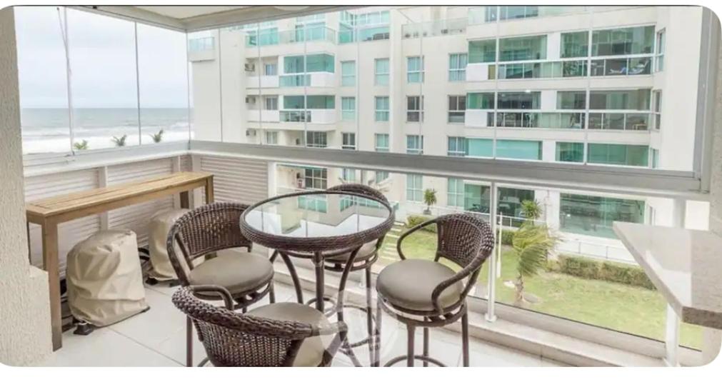 Apartamento em Condomínio Resort à beira mar!
