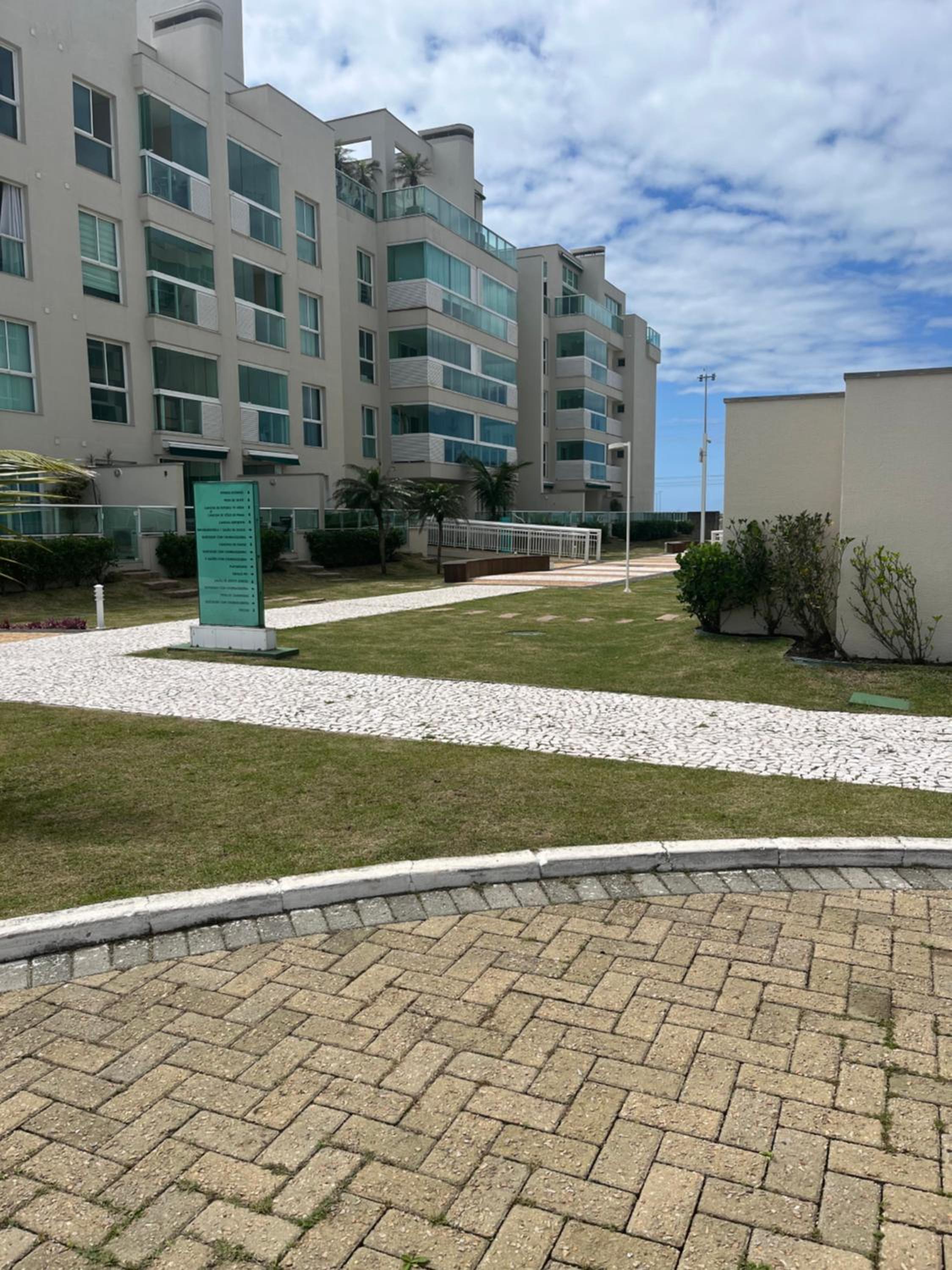 Apartamento em Condomínio Resort à beira mar!
