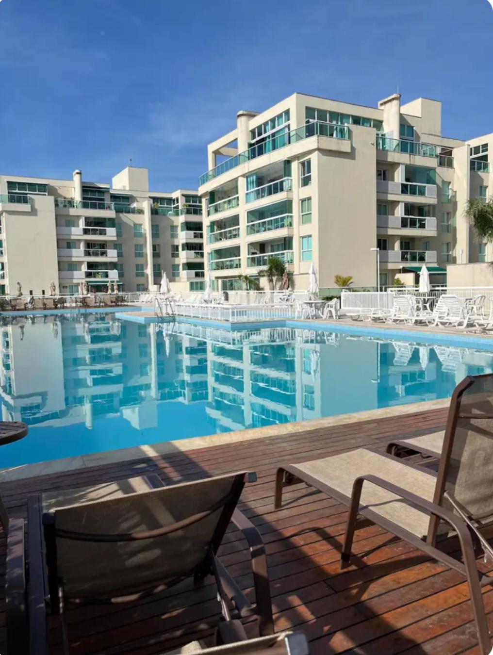 Apartamento em Condomínio Resort à beira mar!