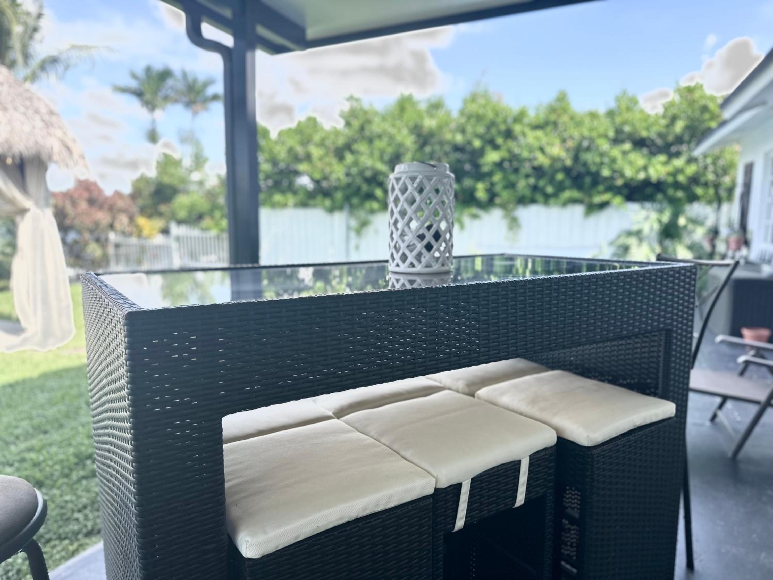 BESt LOCATiON Iconic 4BD Waterfront Luxury MIA
