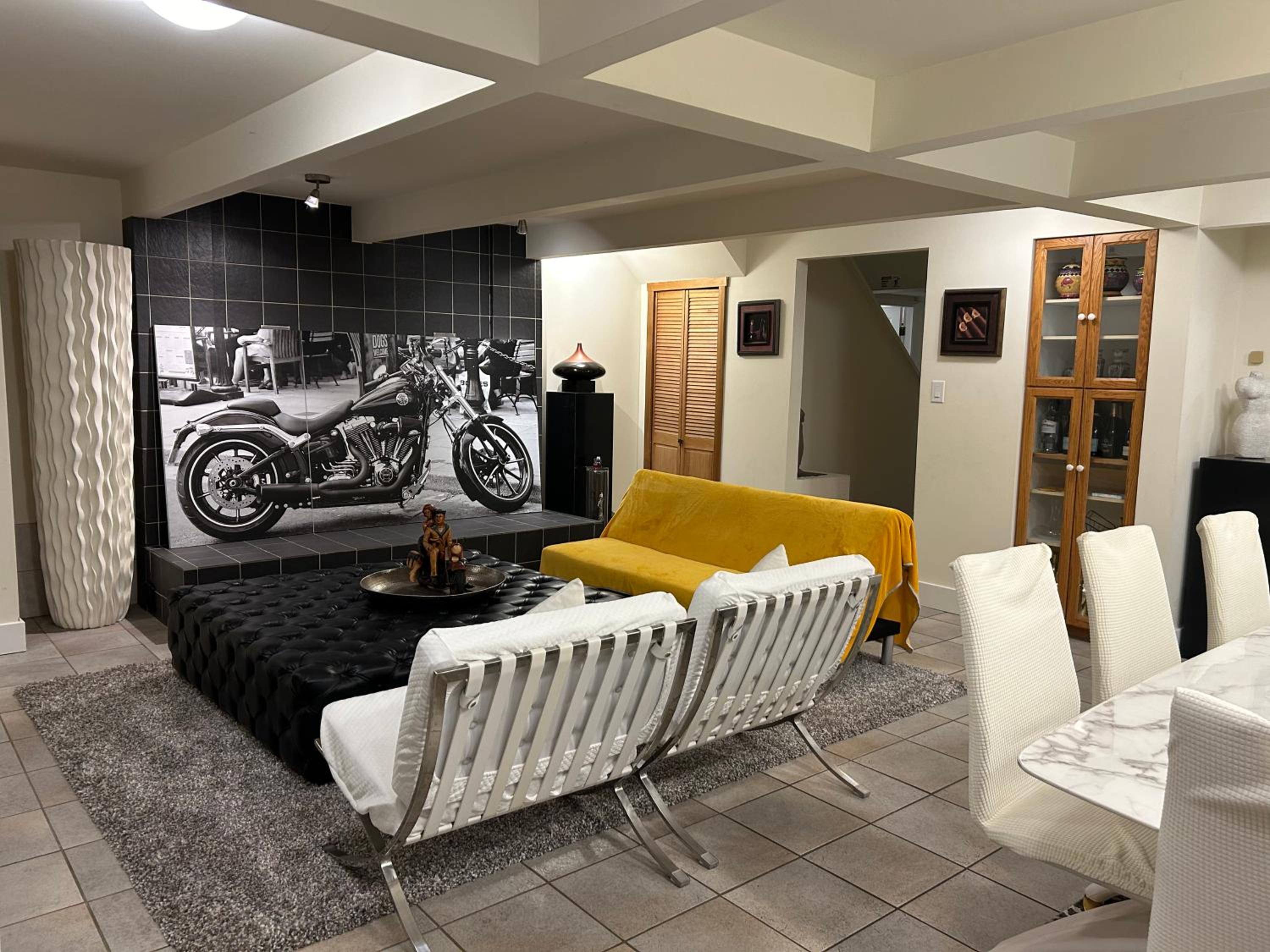 Private Bedroom, Bathroom, Shared Outdoor Pool, Hot Tub