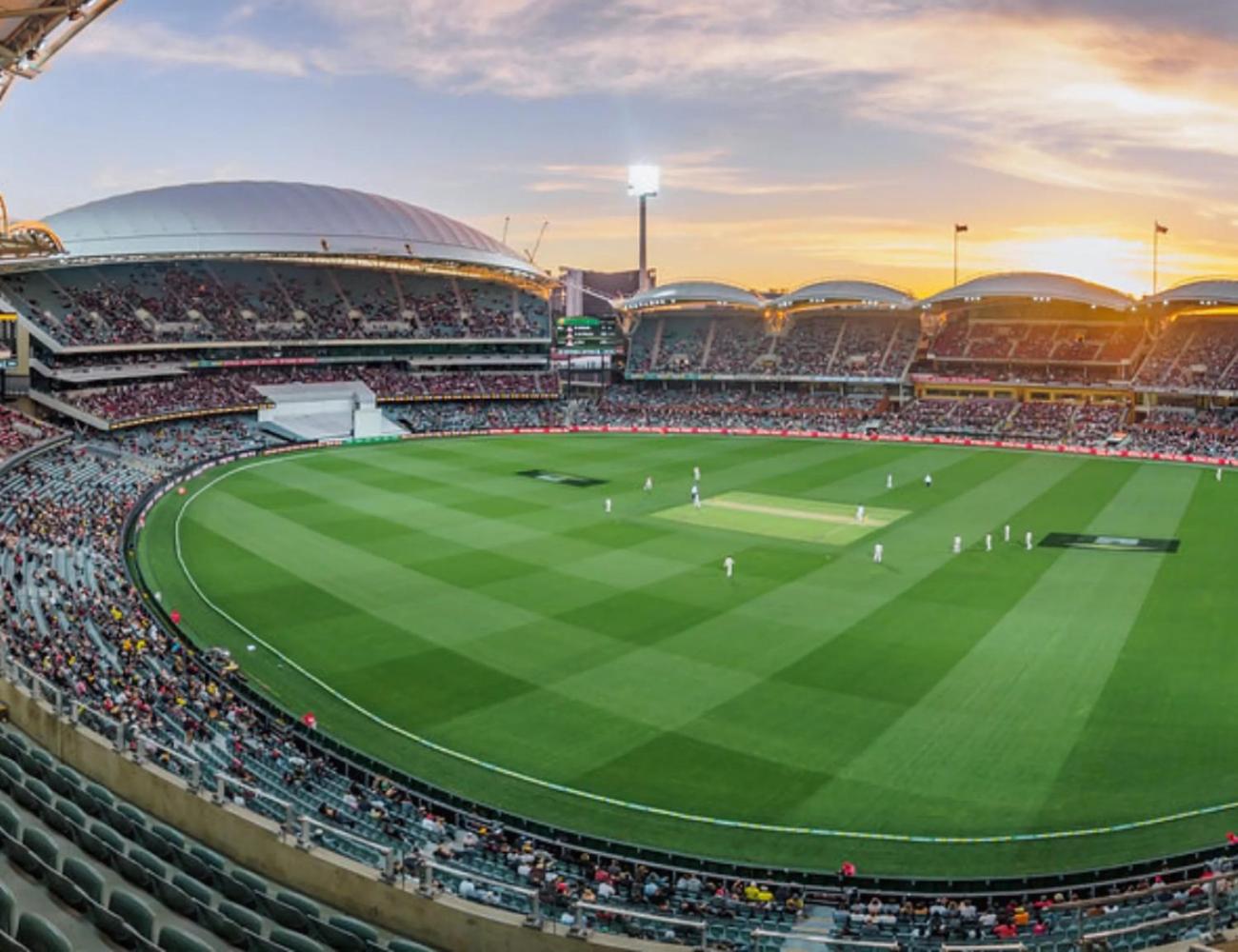 Walk to Adelaide Oval, 4-Bedroom Home with Parking