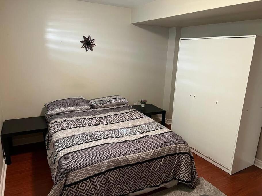 Cozy 2BR Basement Near Two Lakes