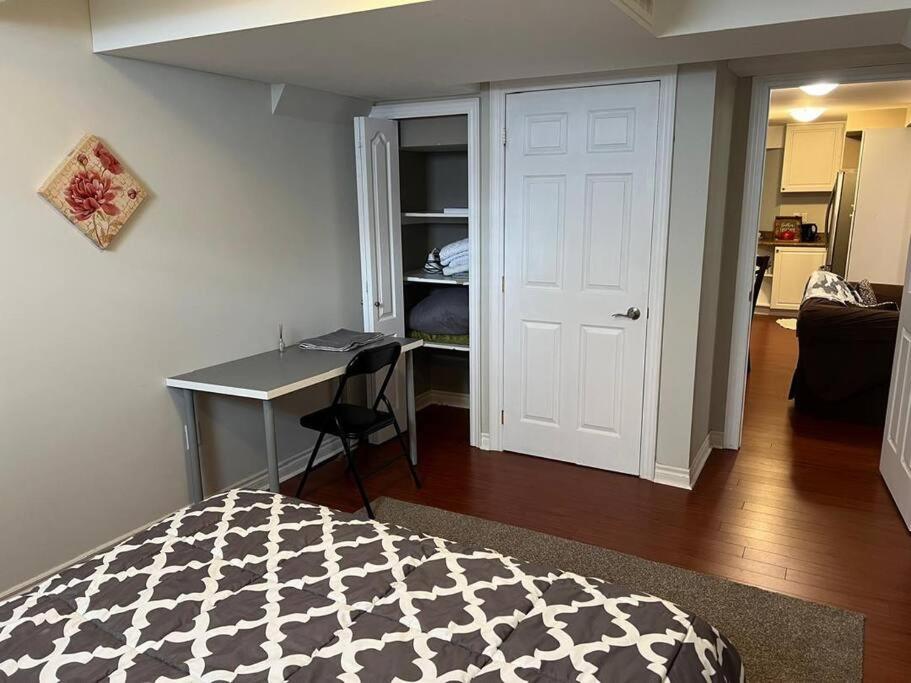 Cozy 2BR Basement Near Two Lakes