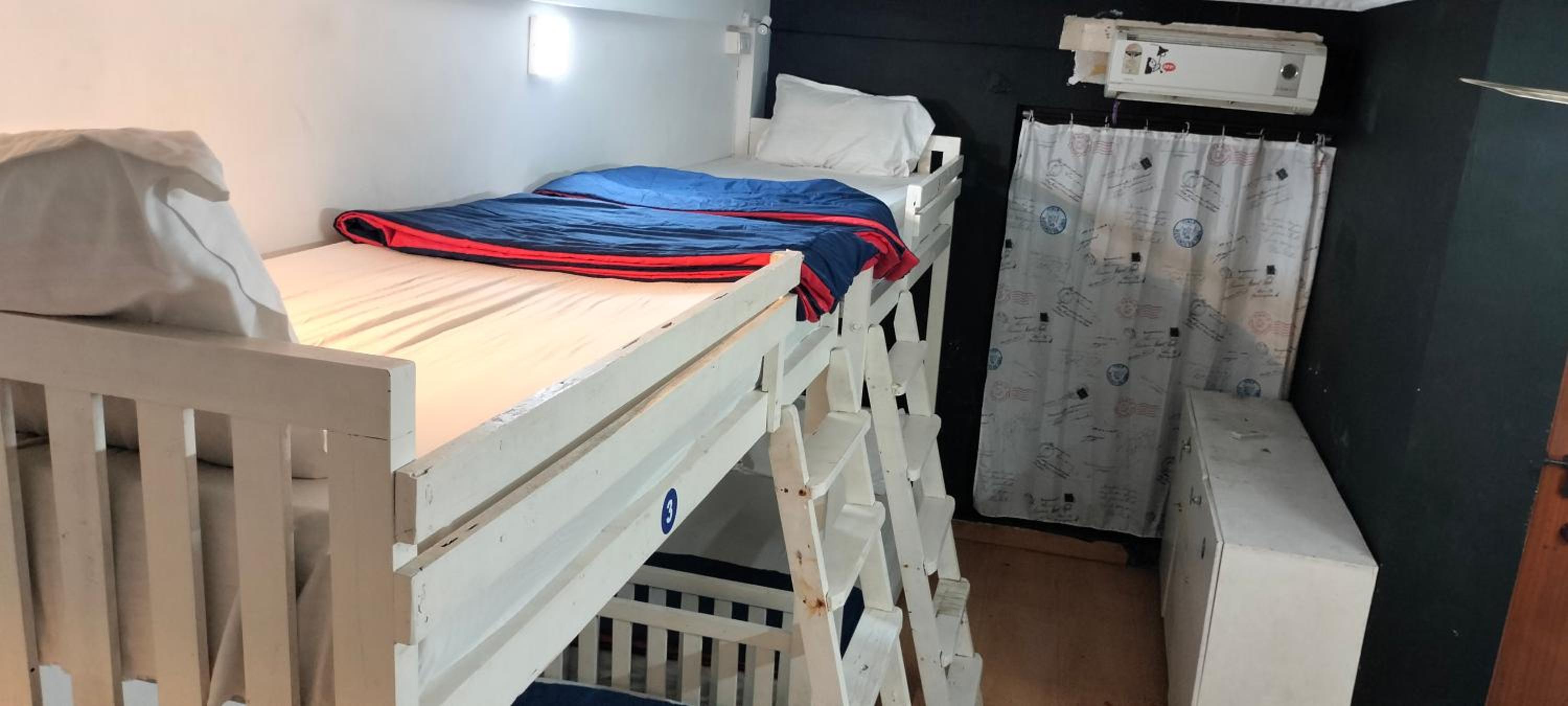 Xhostel hostel
